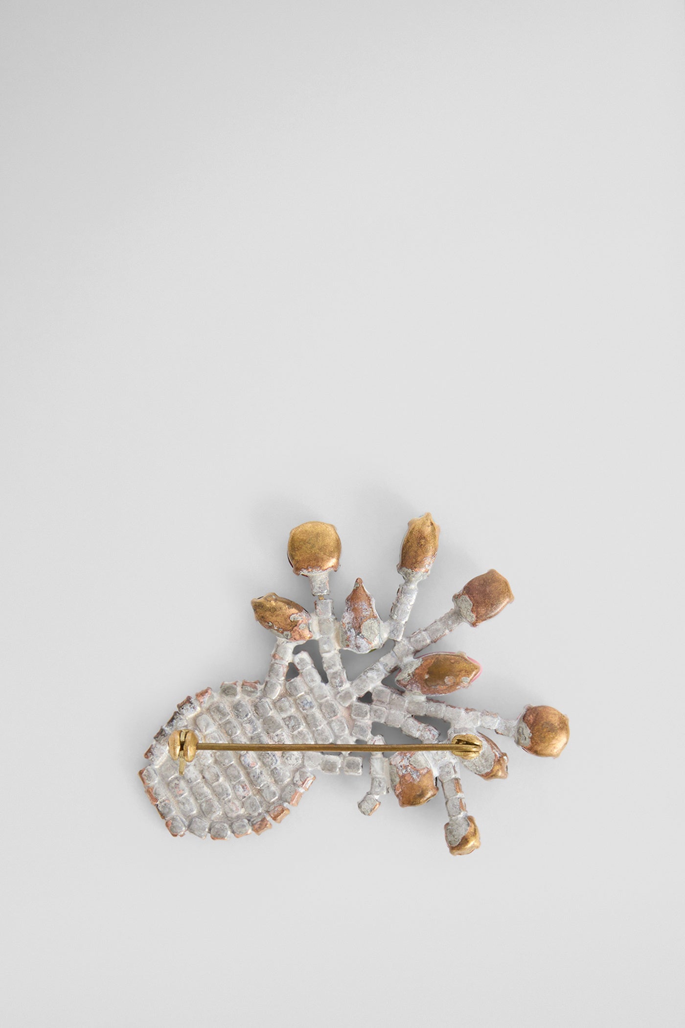 Flower vase brooch