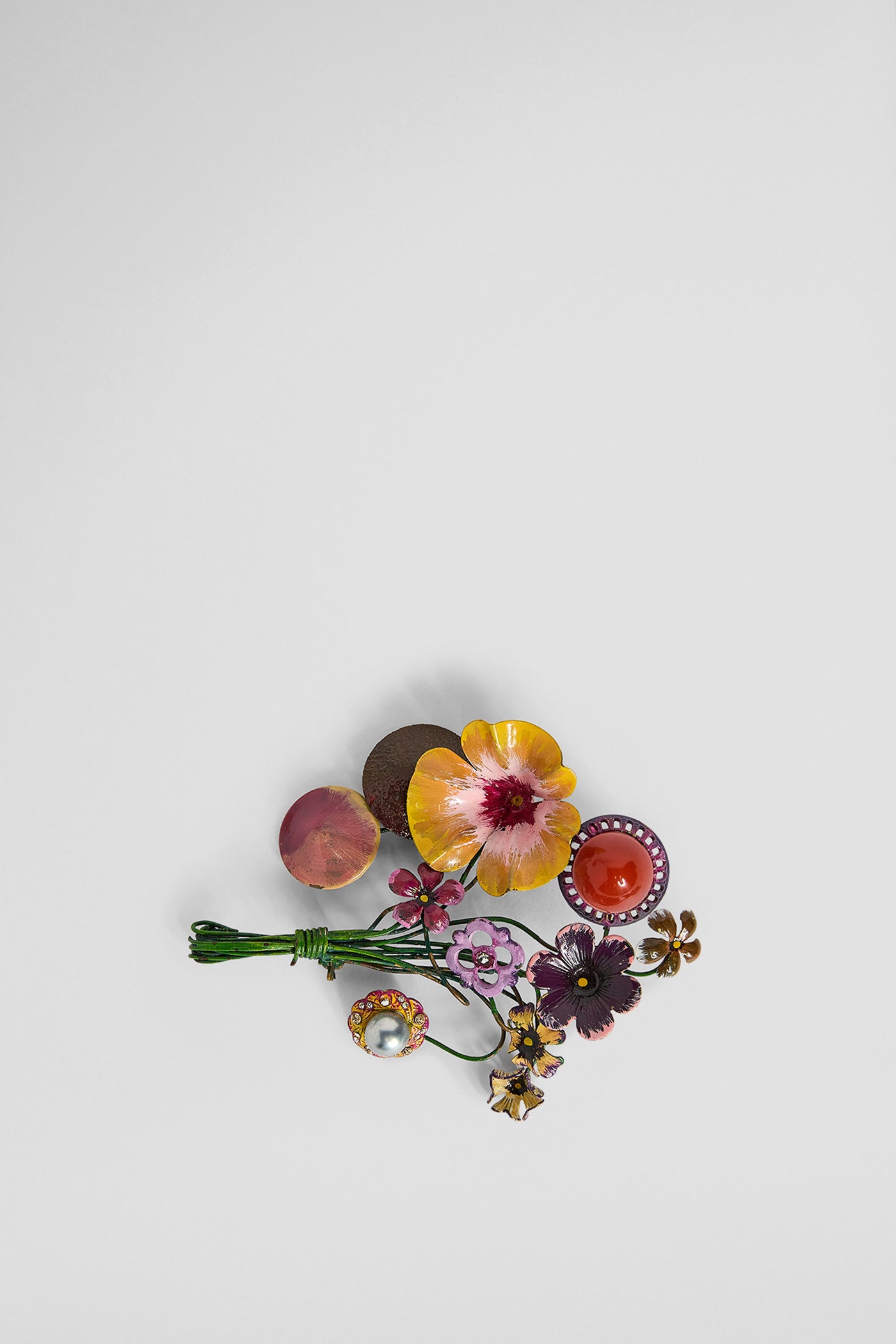 Bouquet brooch
