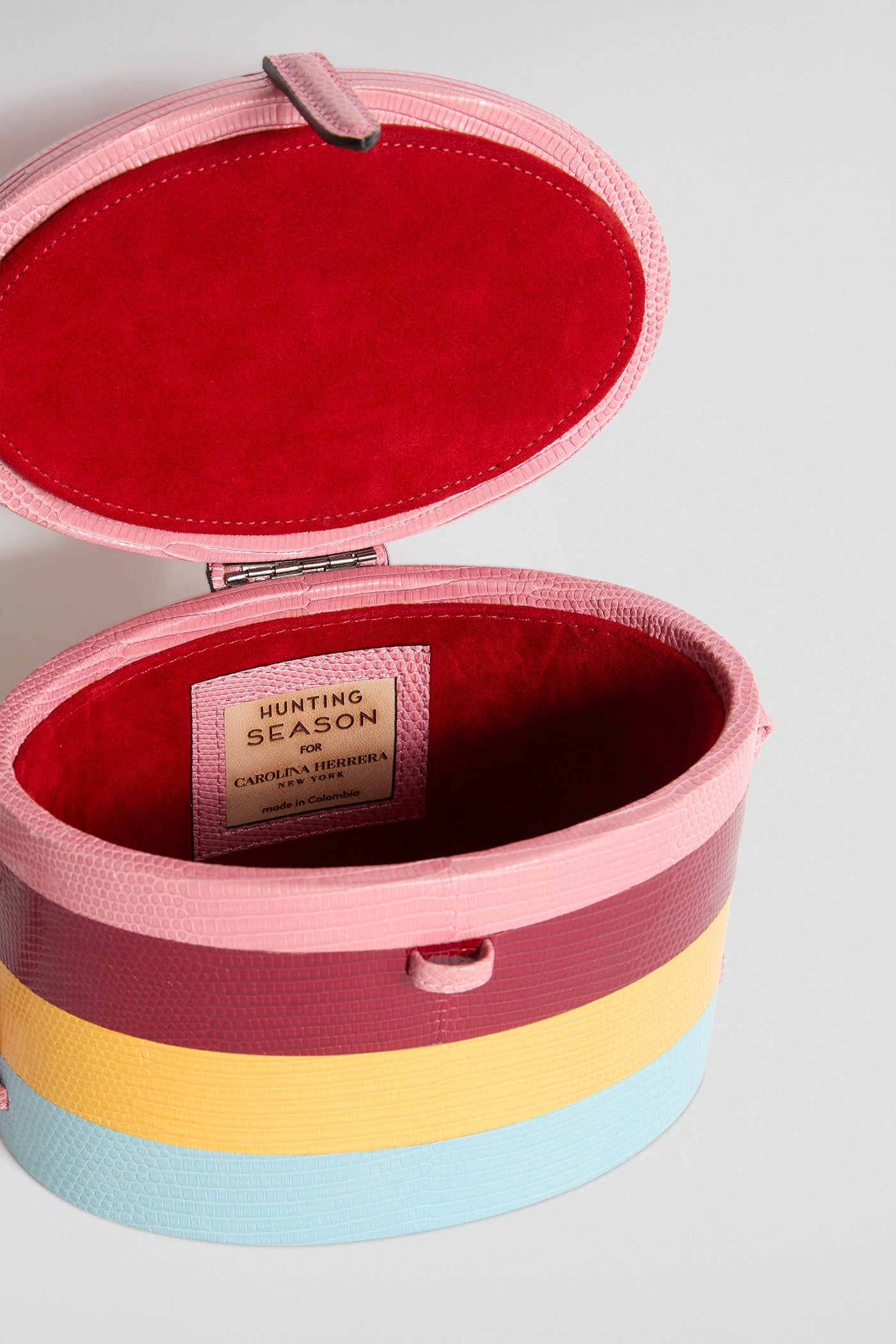 Retro rigid bag – carolina herrera
