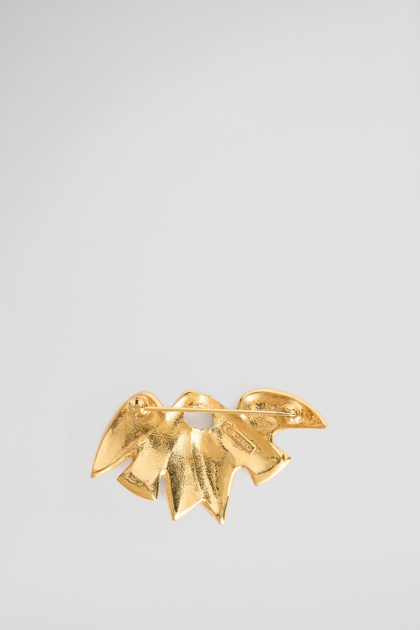 Doves brooch – nina ricci