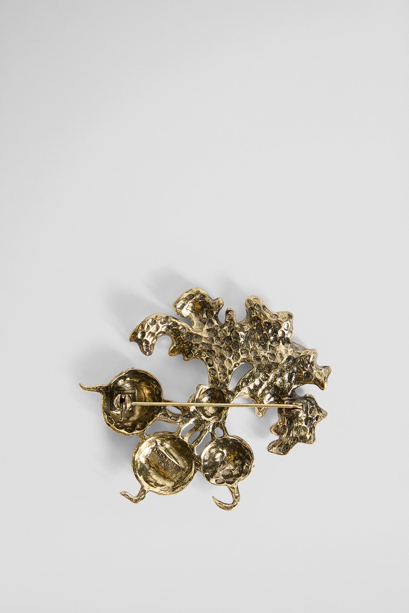 Radish brooch – heidi daus