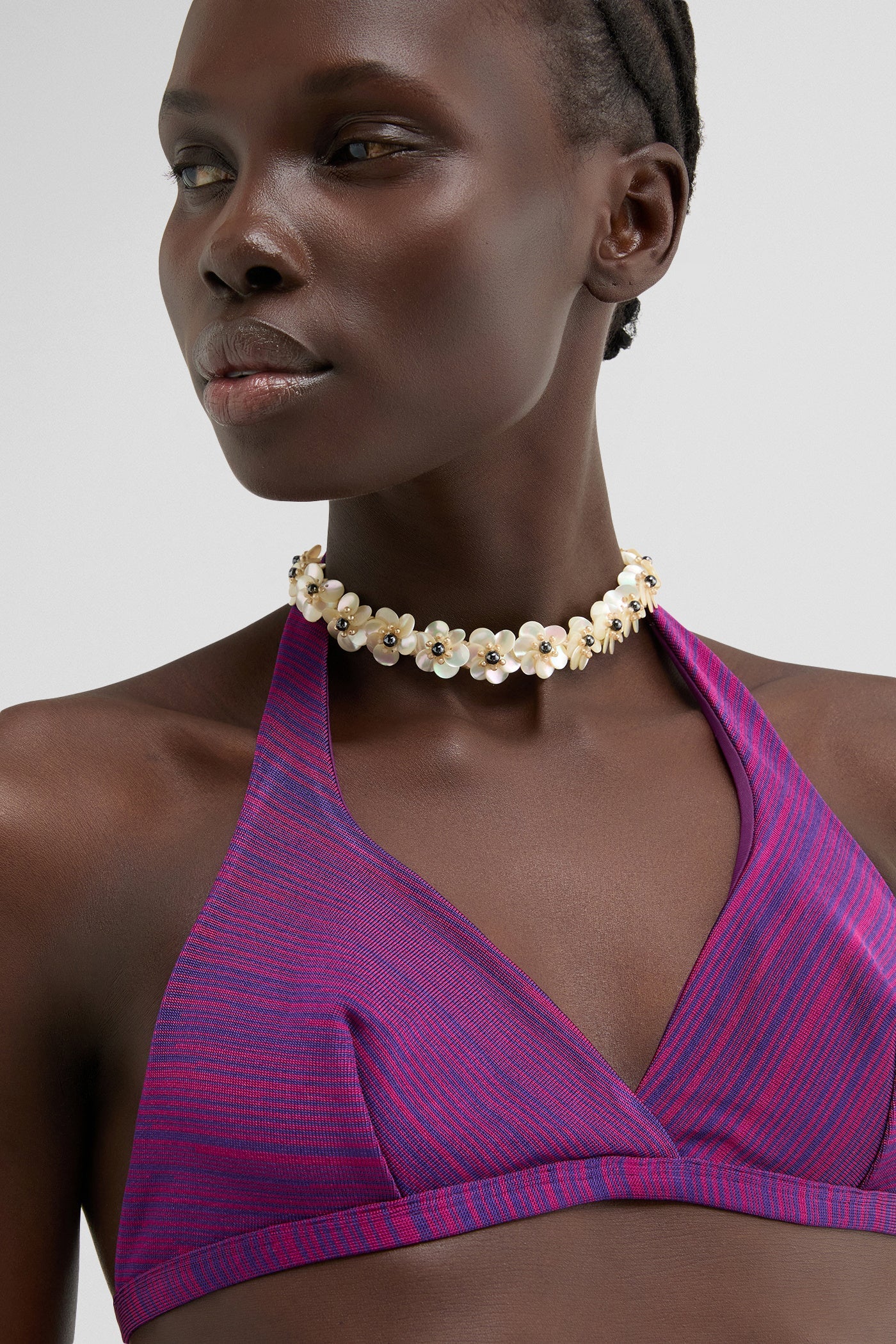 Mother of pearl flower necklace