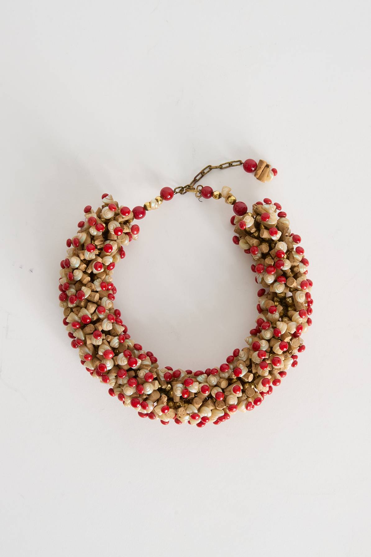 Chunky necklace with shells - vintage