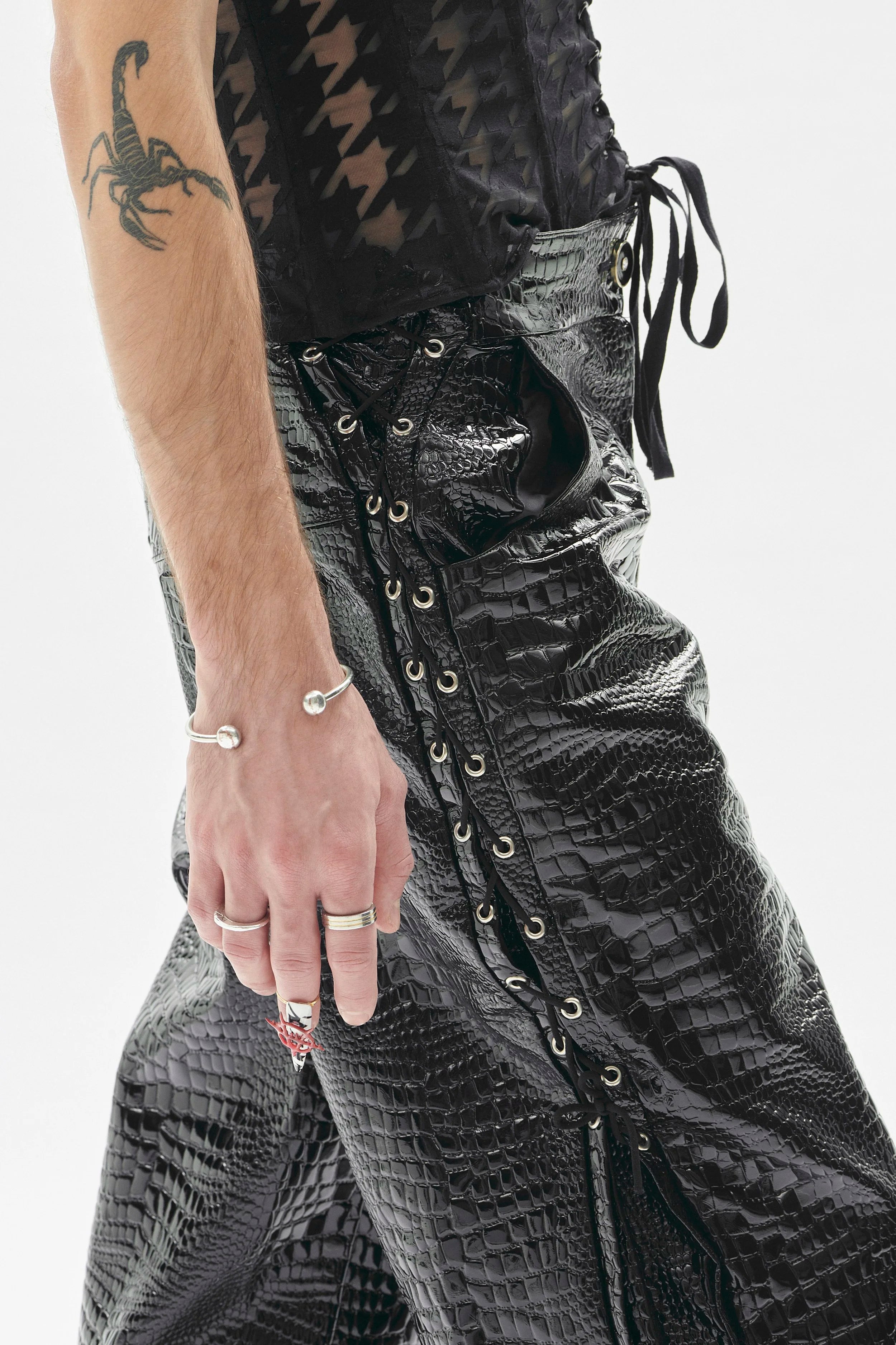 Pantalon croco noir