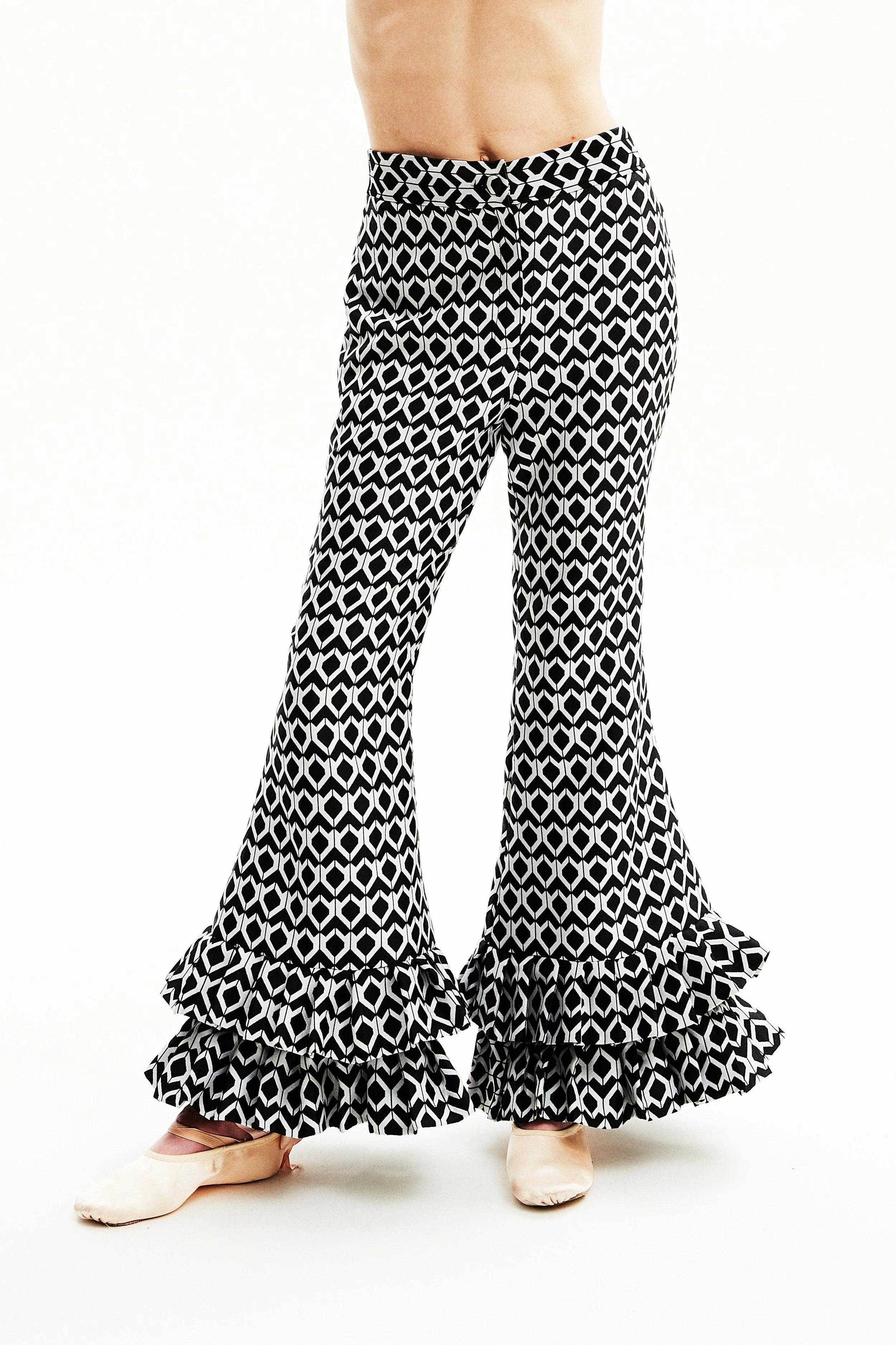 Pantalon noir et blanc géométrique