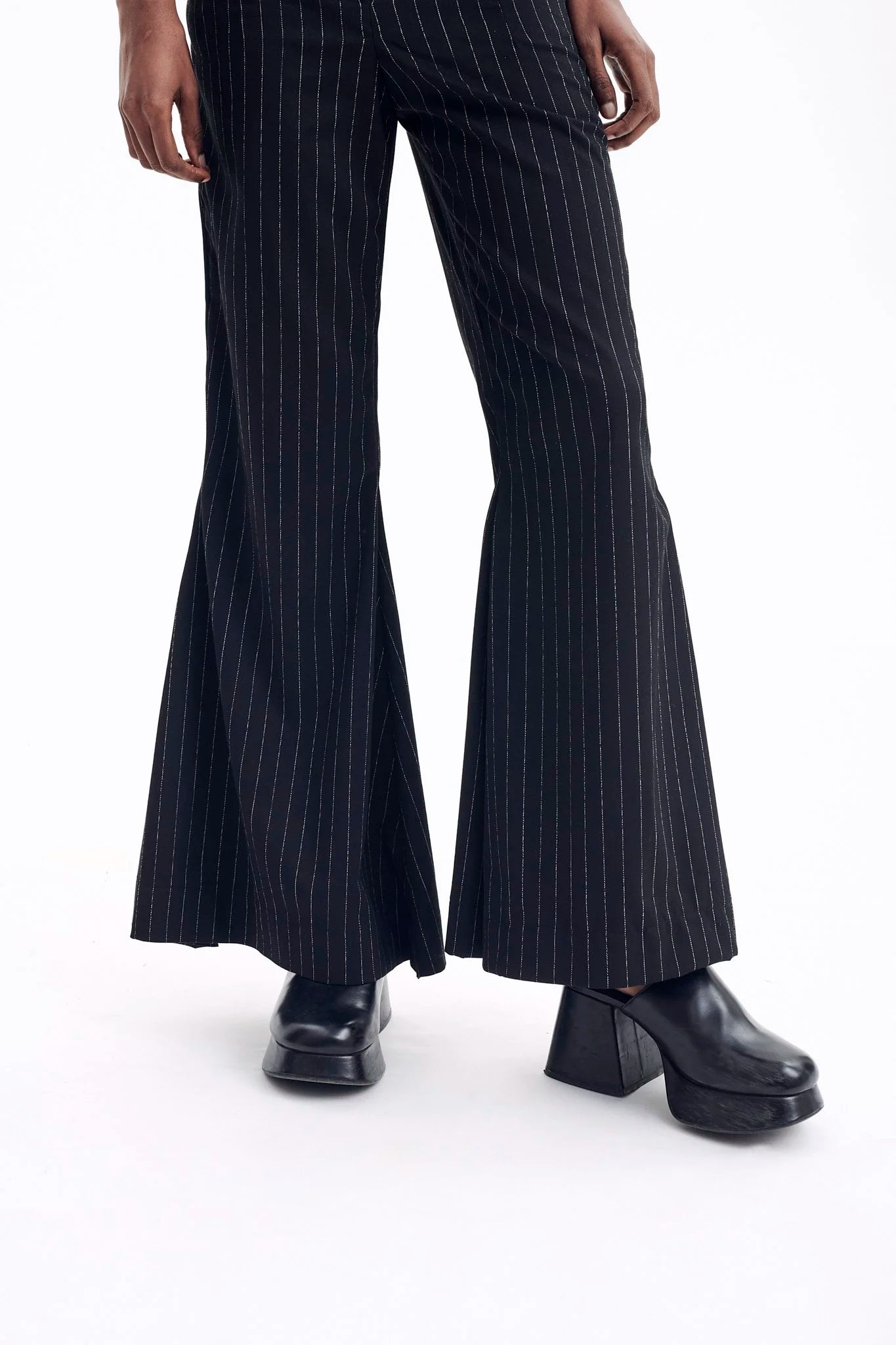 Pantalon tailleur à rayures