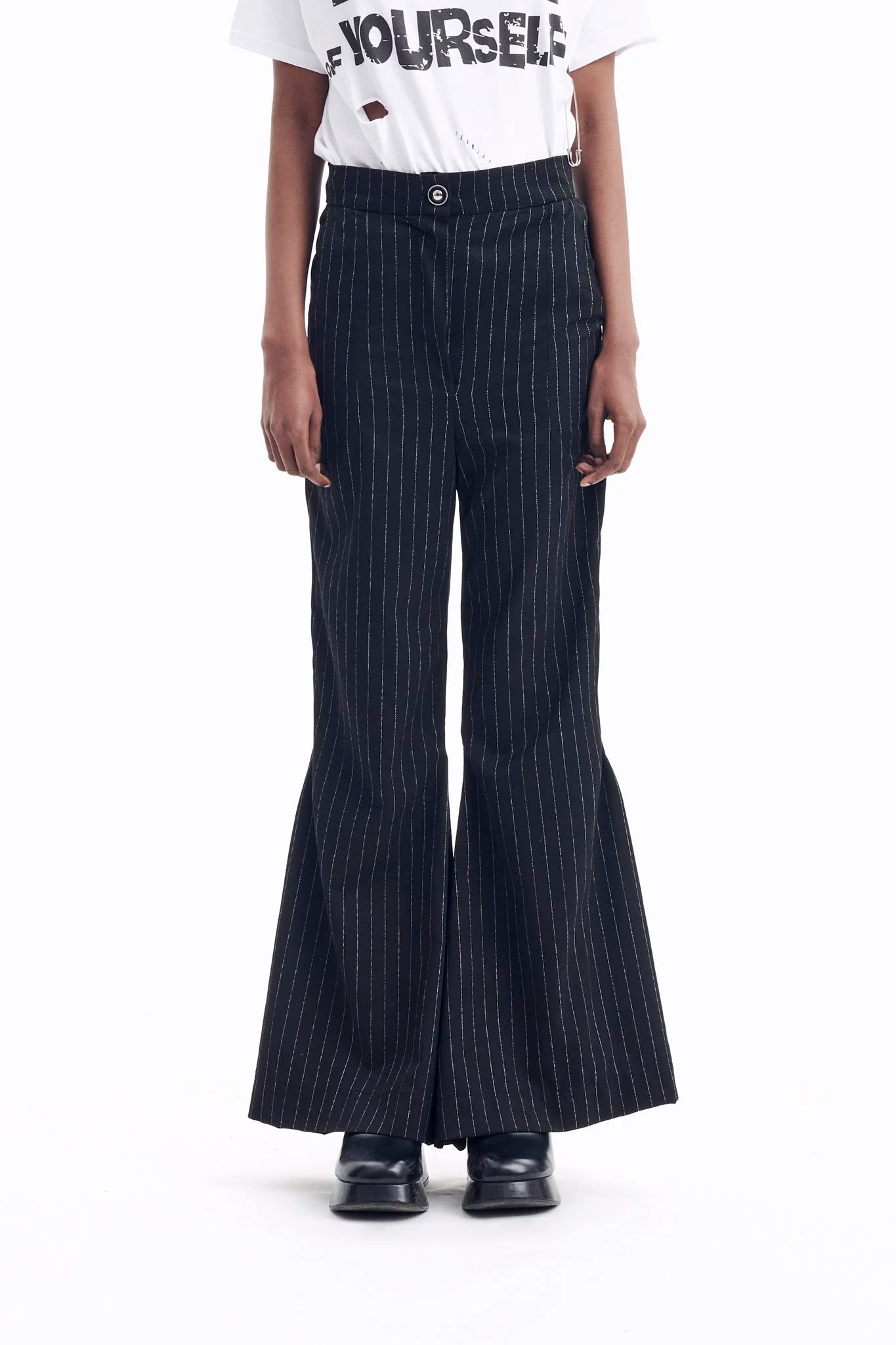 Pantalon tailleur à rayures