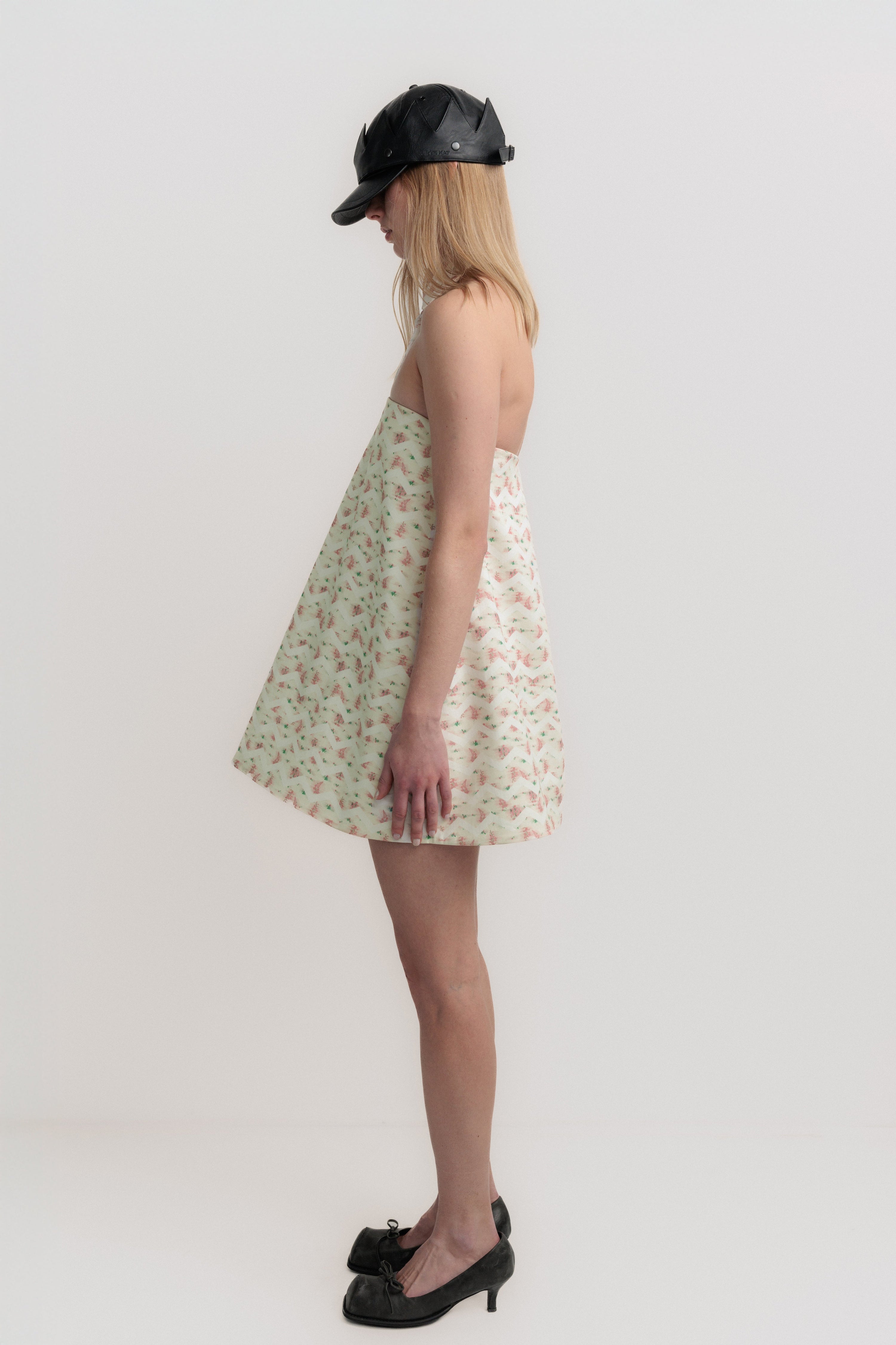 Collar dress