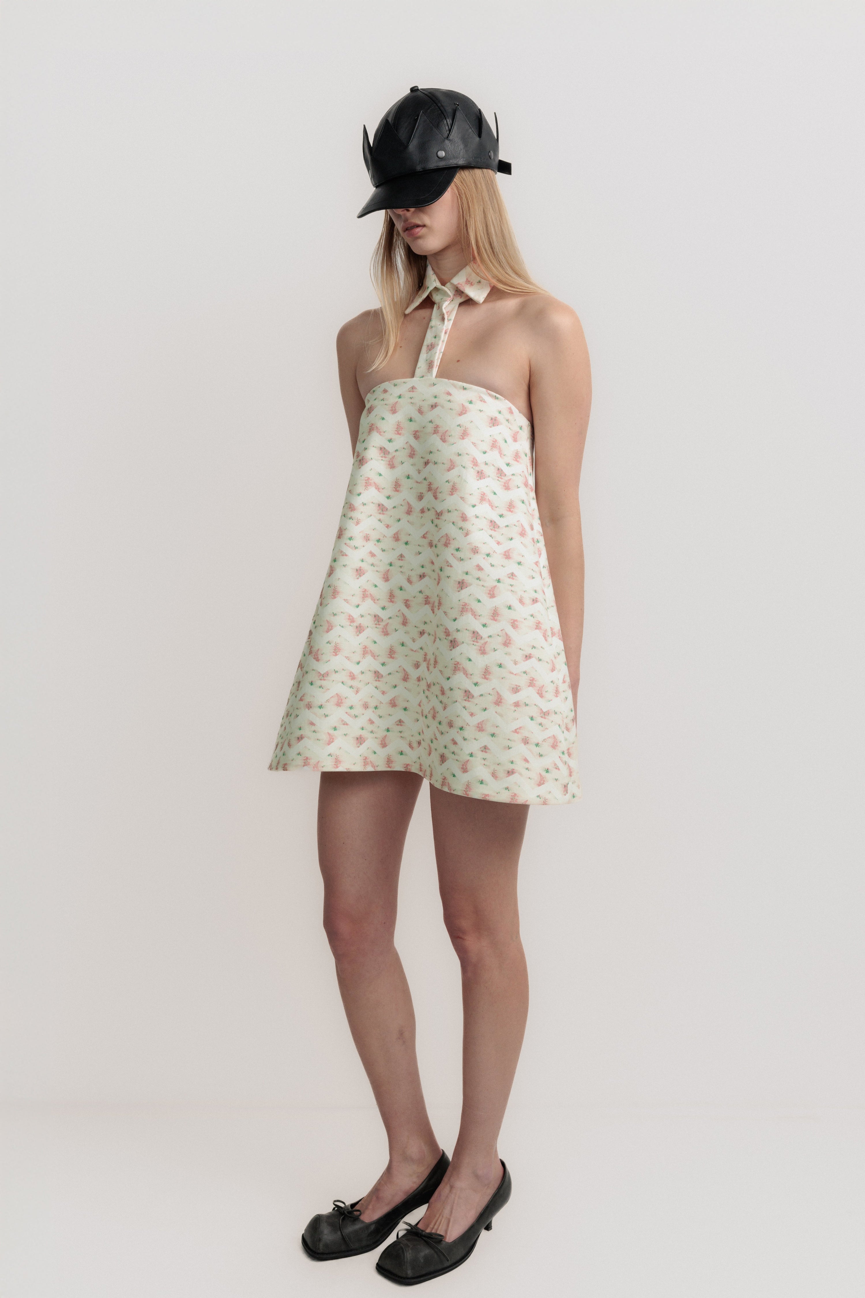 Collar dress