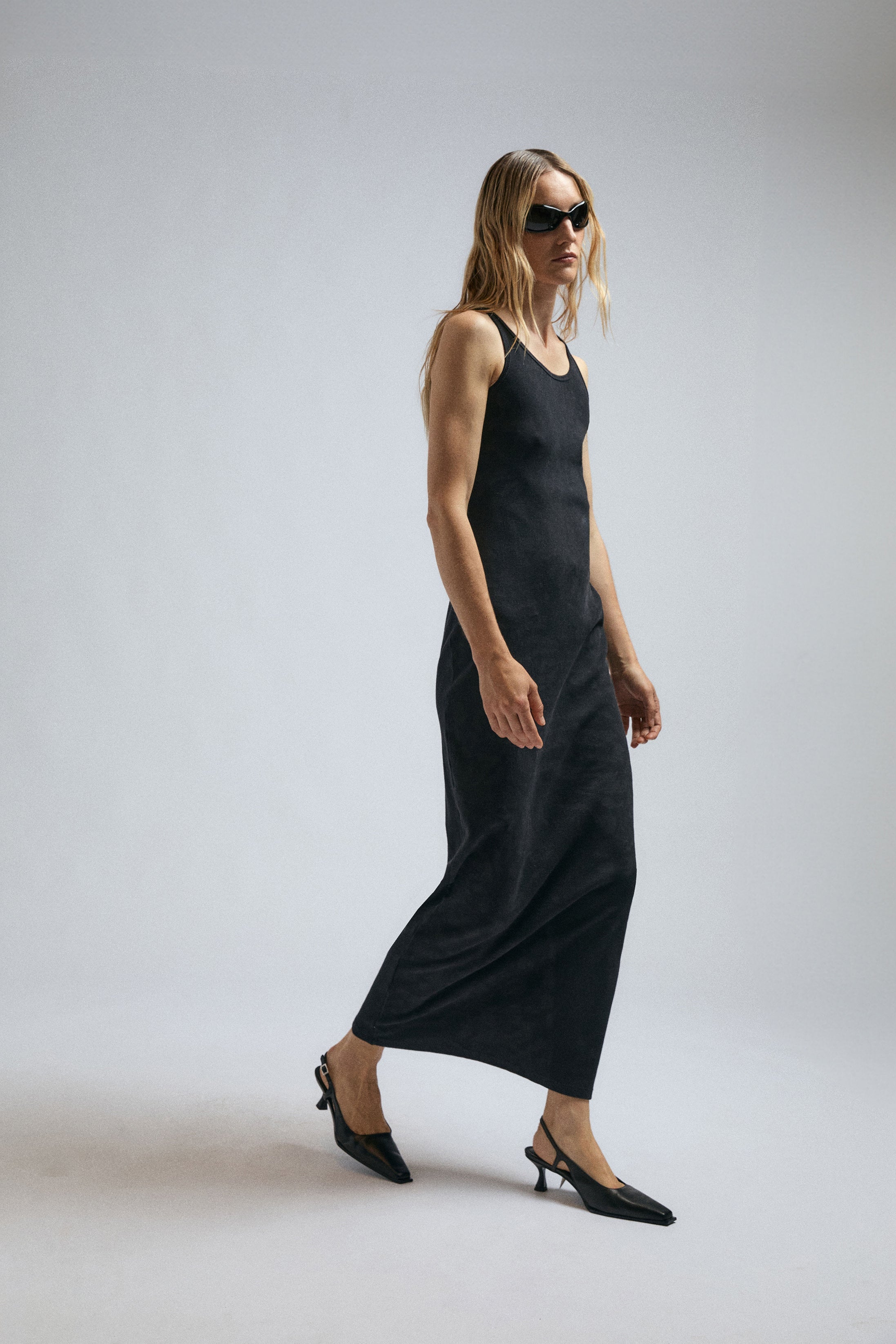 Compressor long dress black hyena