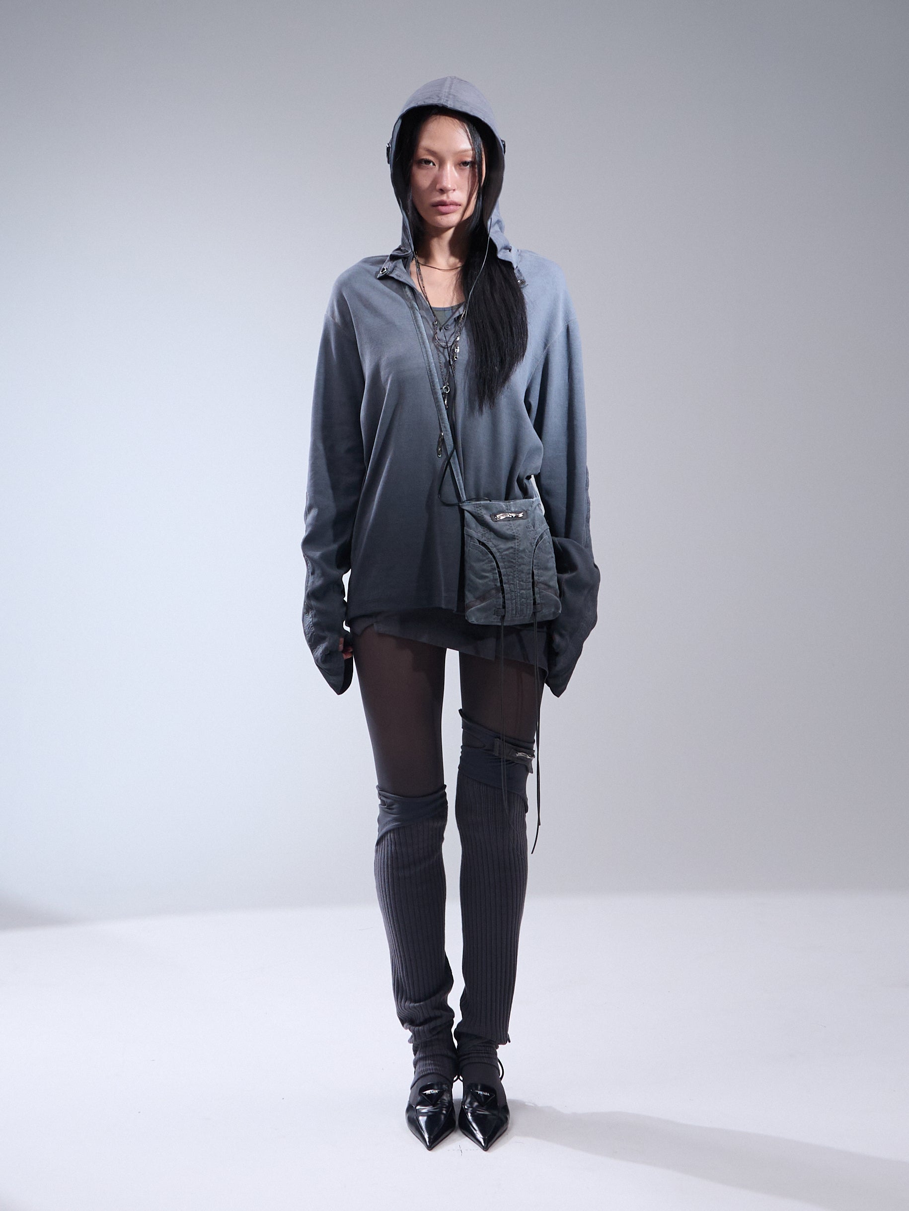 Asymmetric leg warmer
