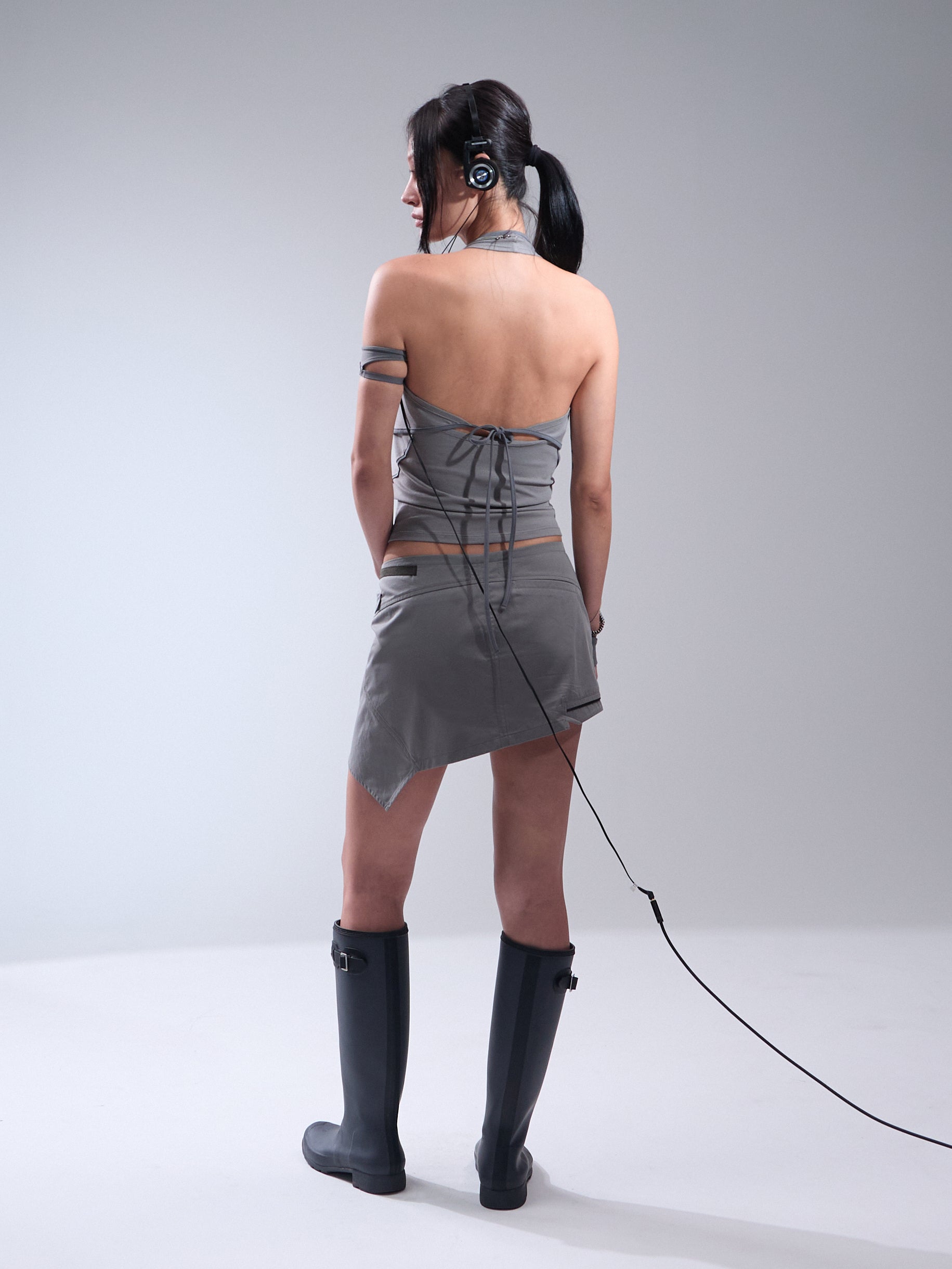 Backstrap sleeveless