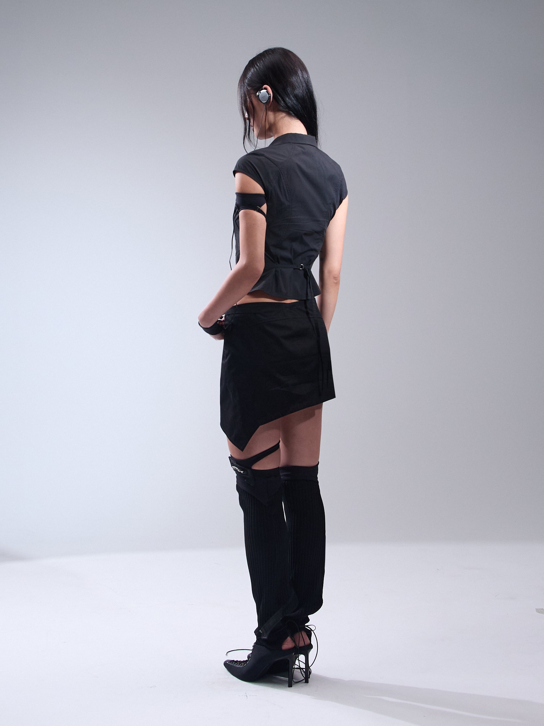Asymmetric mini skirt
