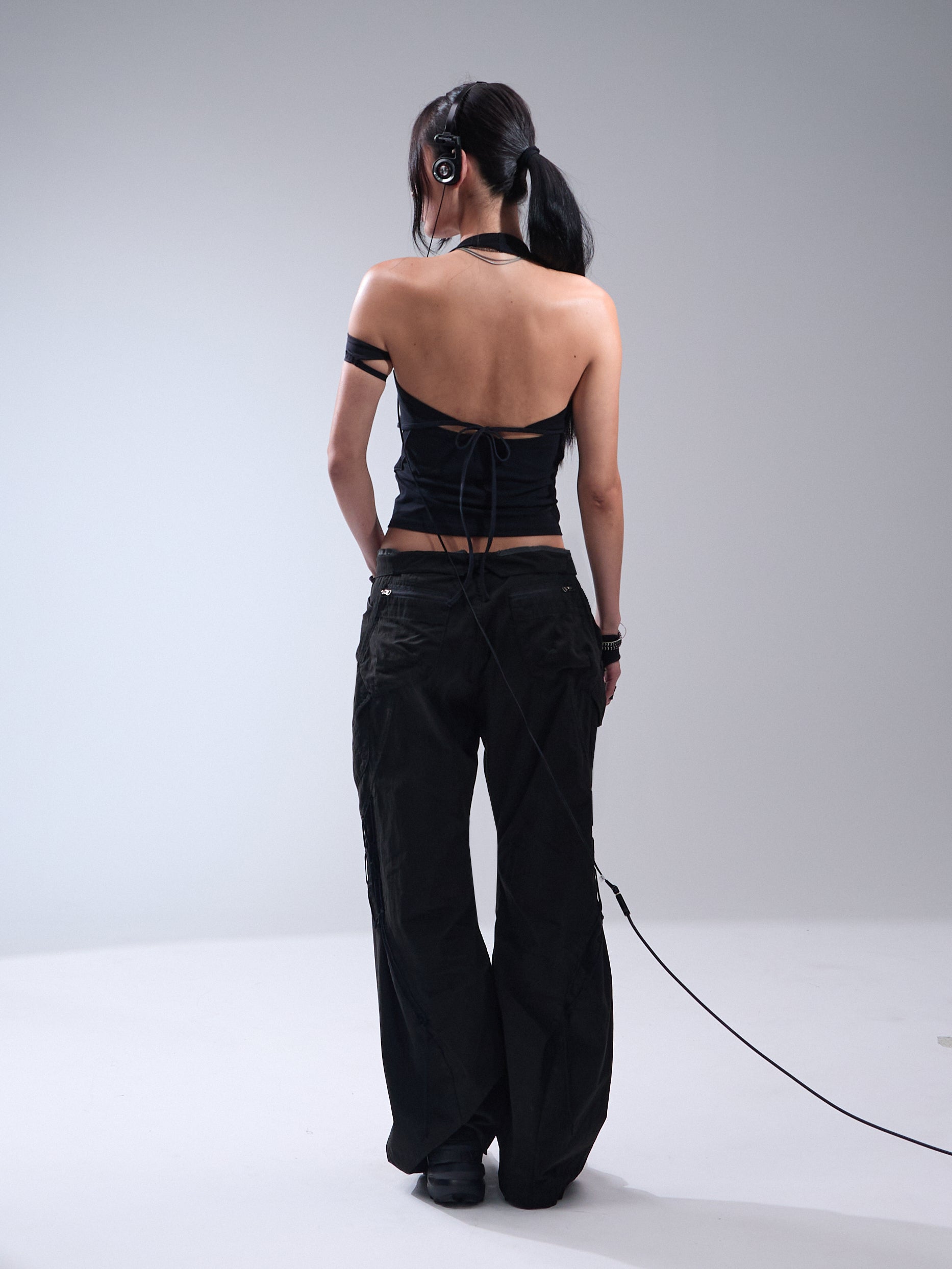 Backstrap sleeveless