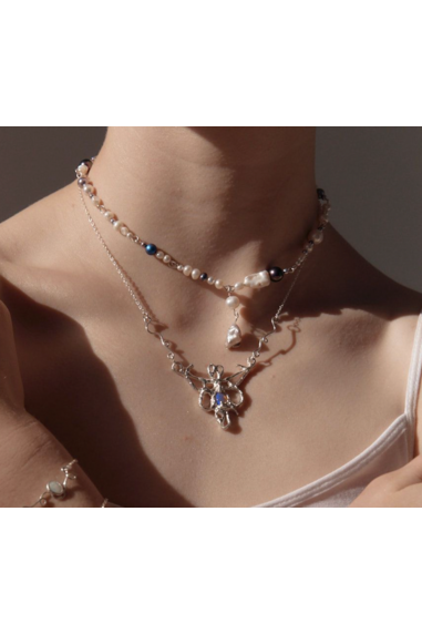 Metamorphosis necklace - silver