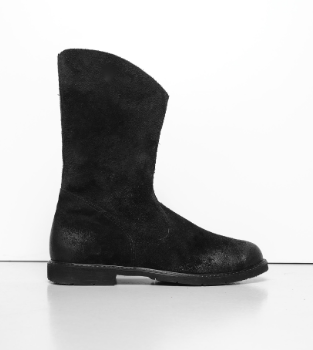 Black raw boot