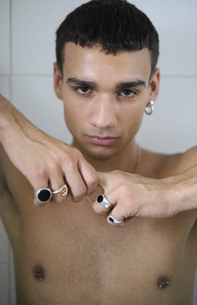Onix ring
