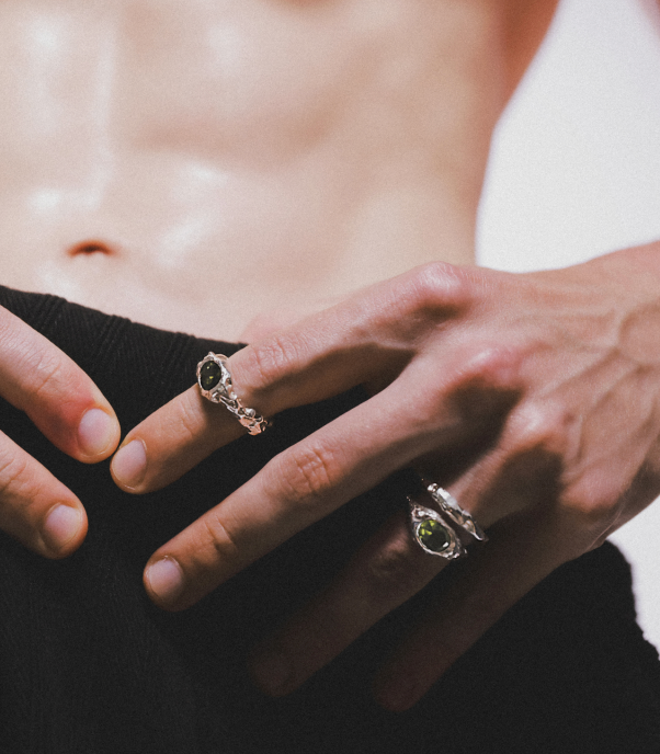 Duo fusion peridot ring