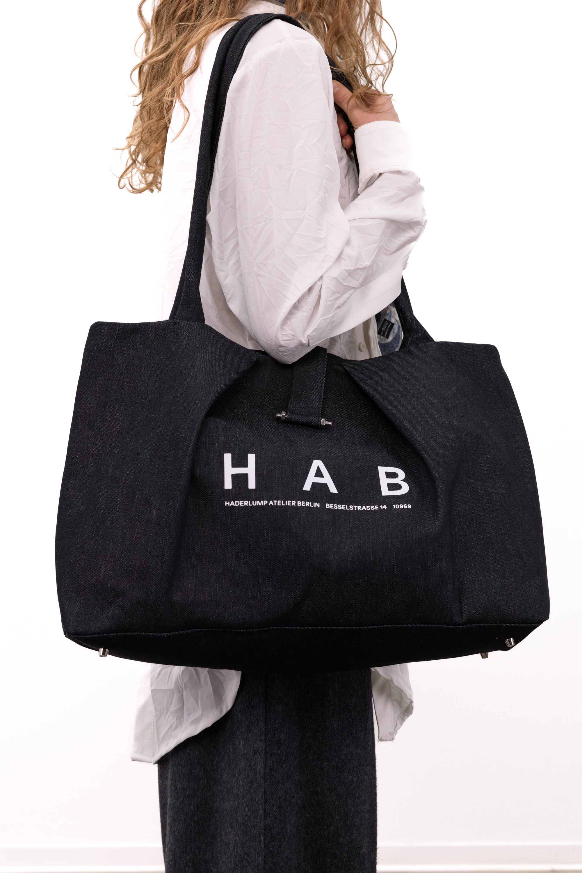 Denim shopper