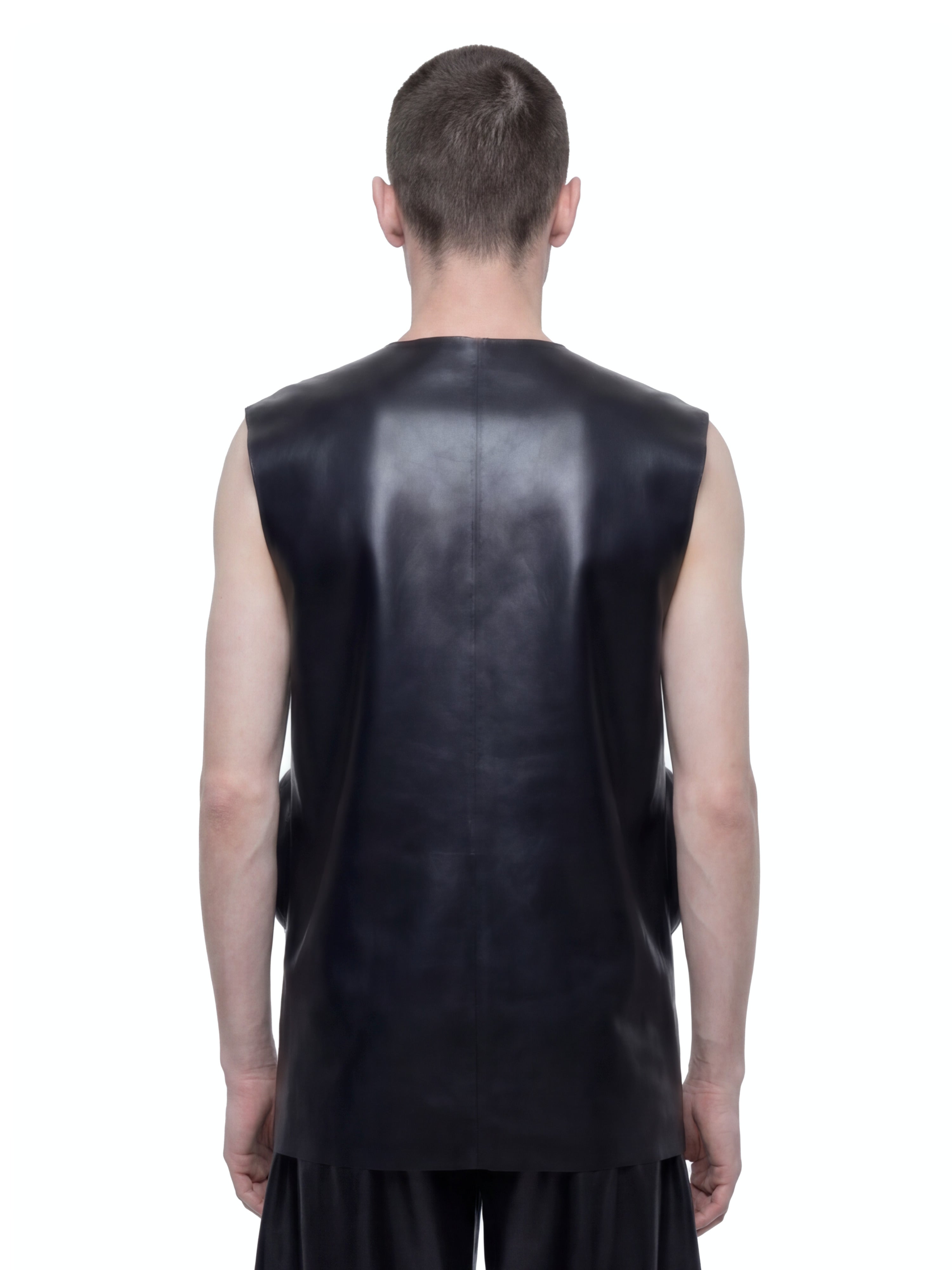 Sleeveless zip-up jacket