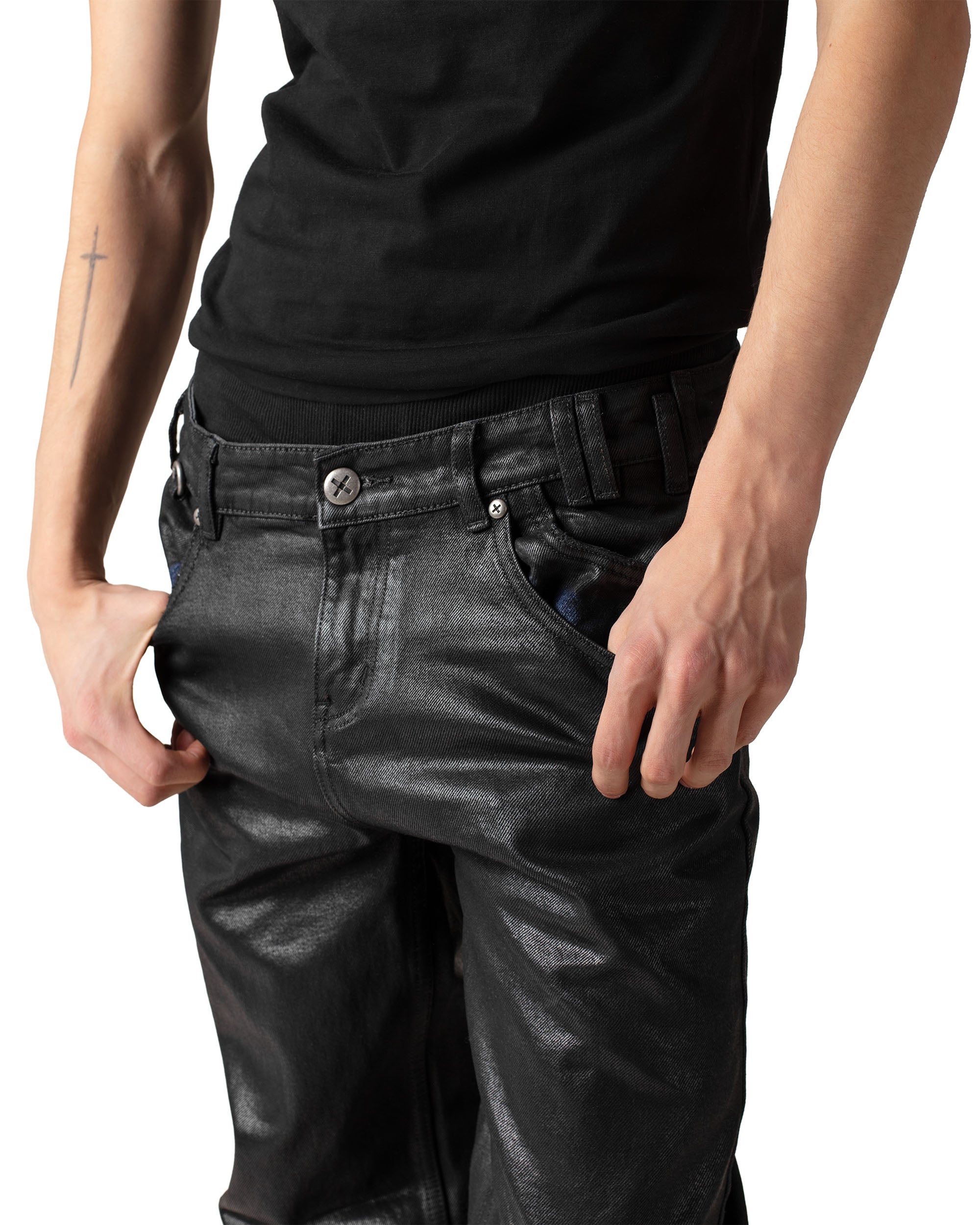 Coated slim low-waist denim