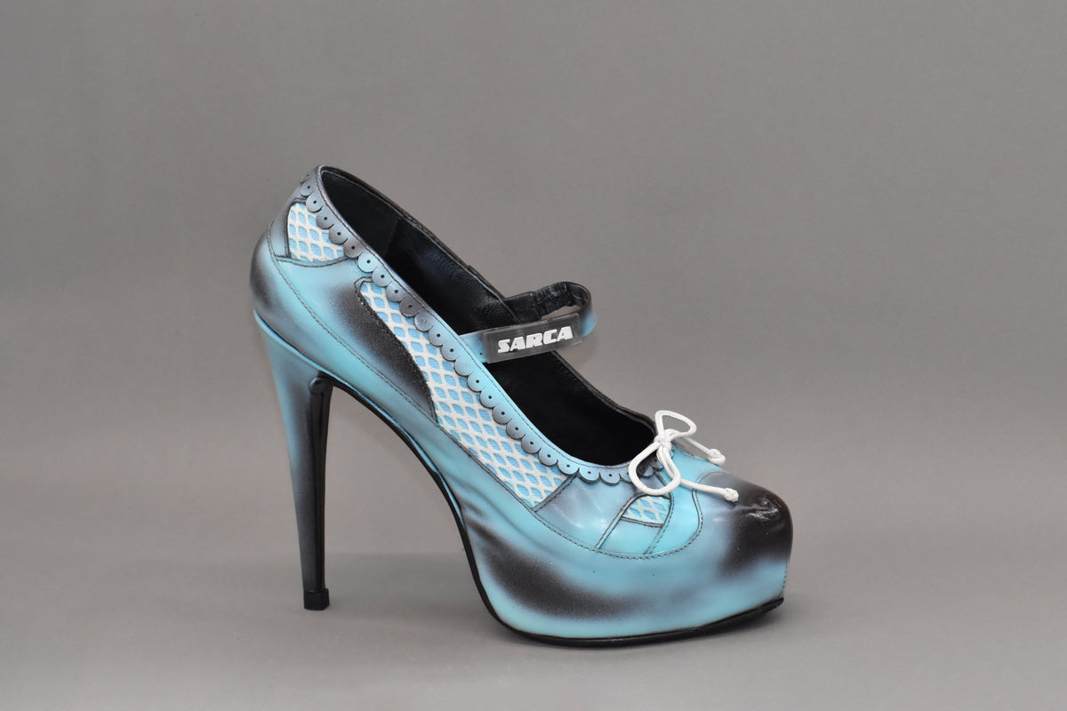 1 fergie ombre blue pump