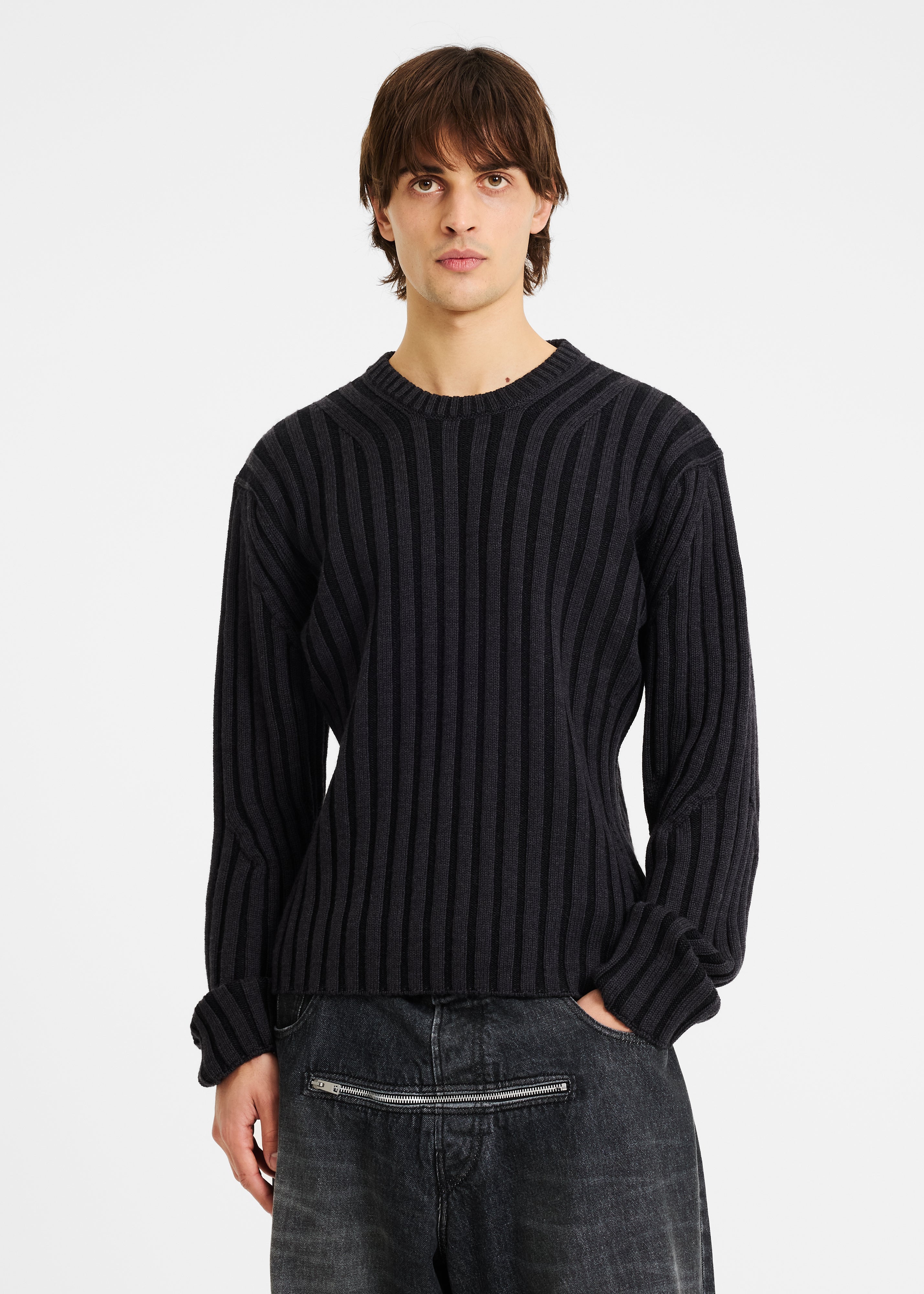 Voltage jumper charcoal grey