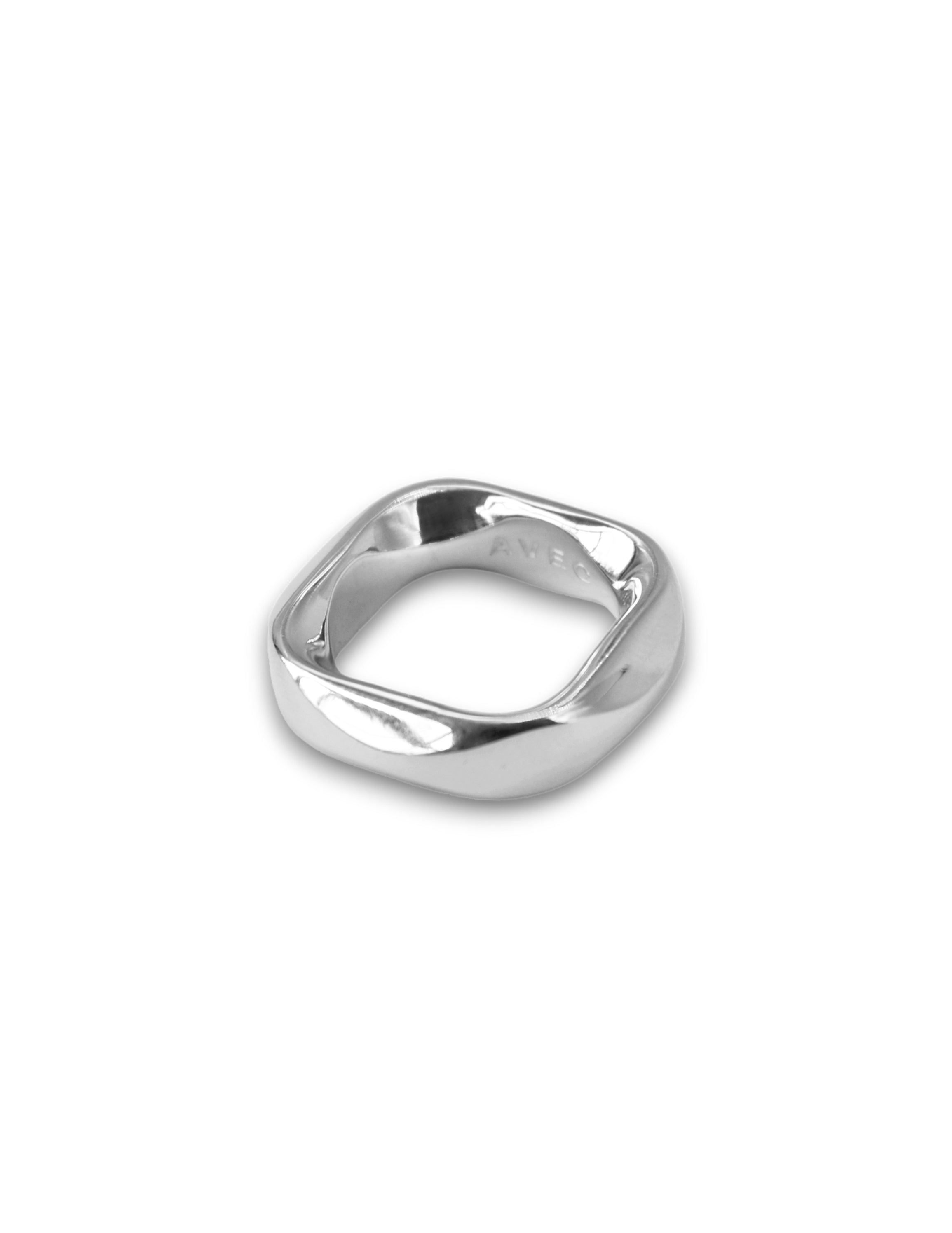 Wave bold ring