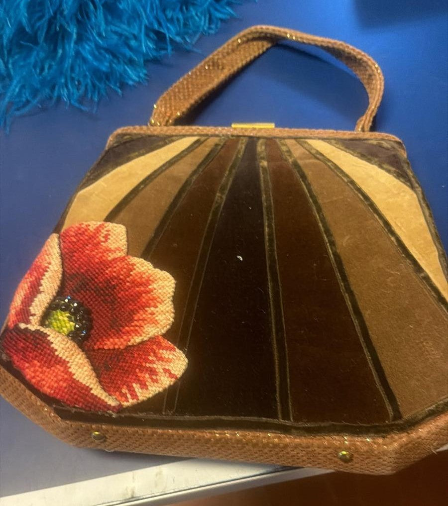 Vintage velvet bag with flower