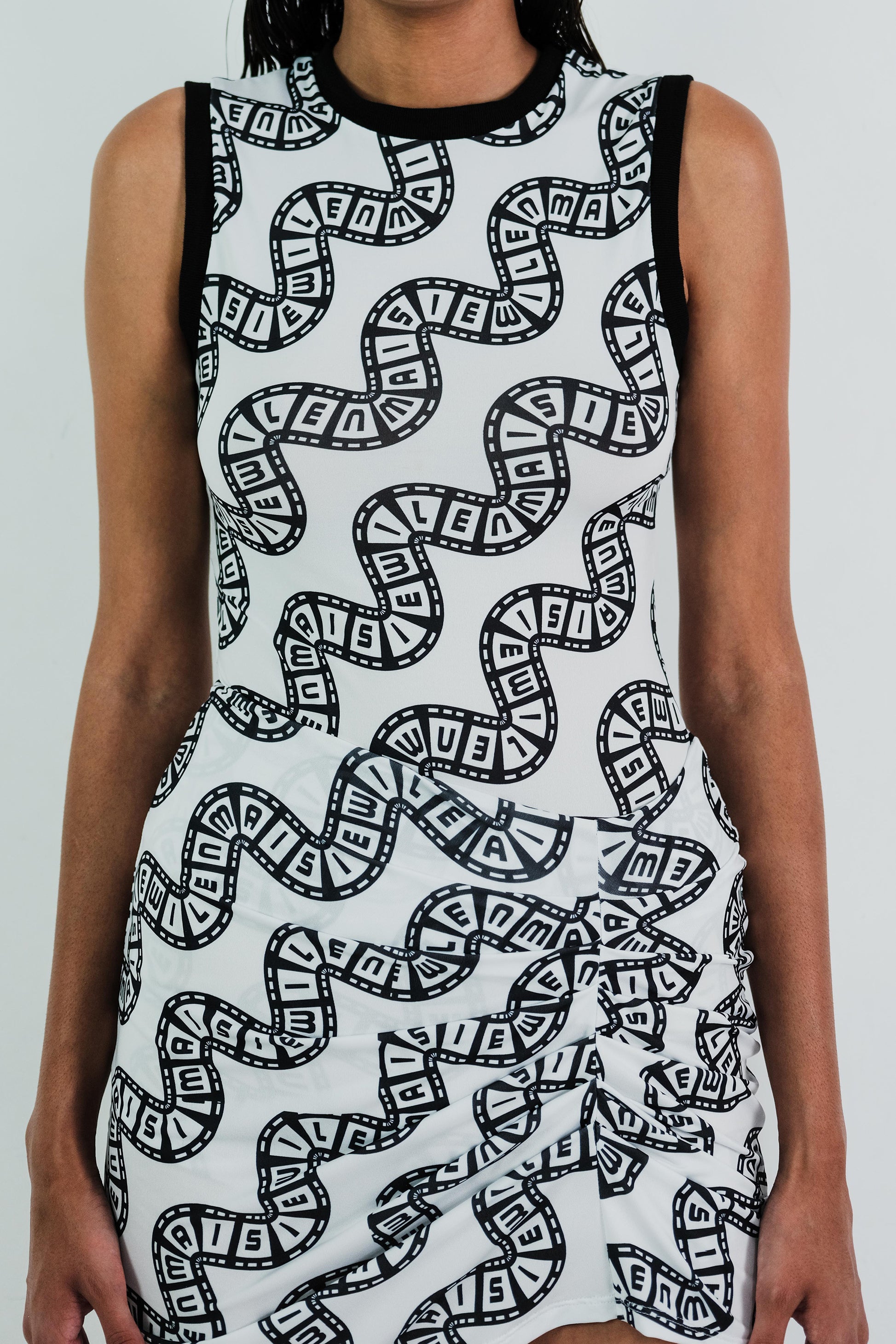 Muscle beach tank