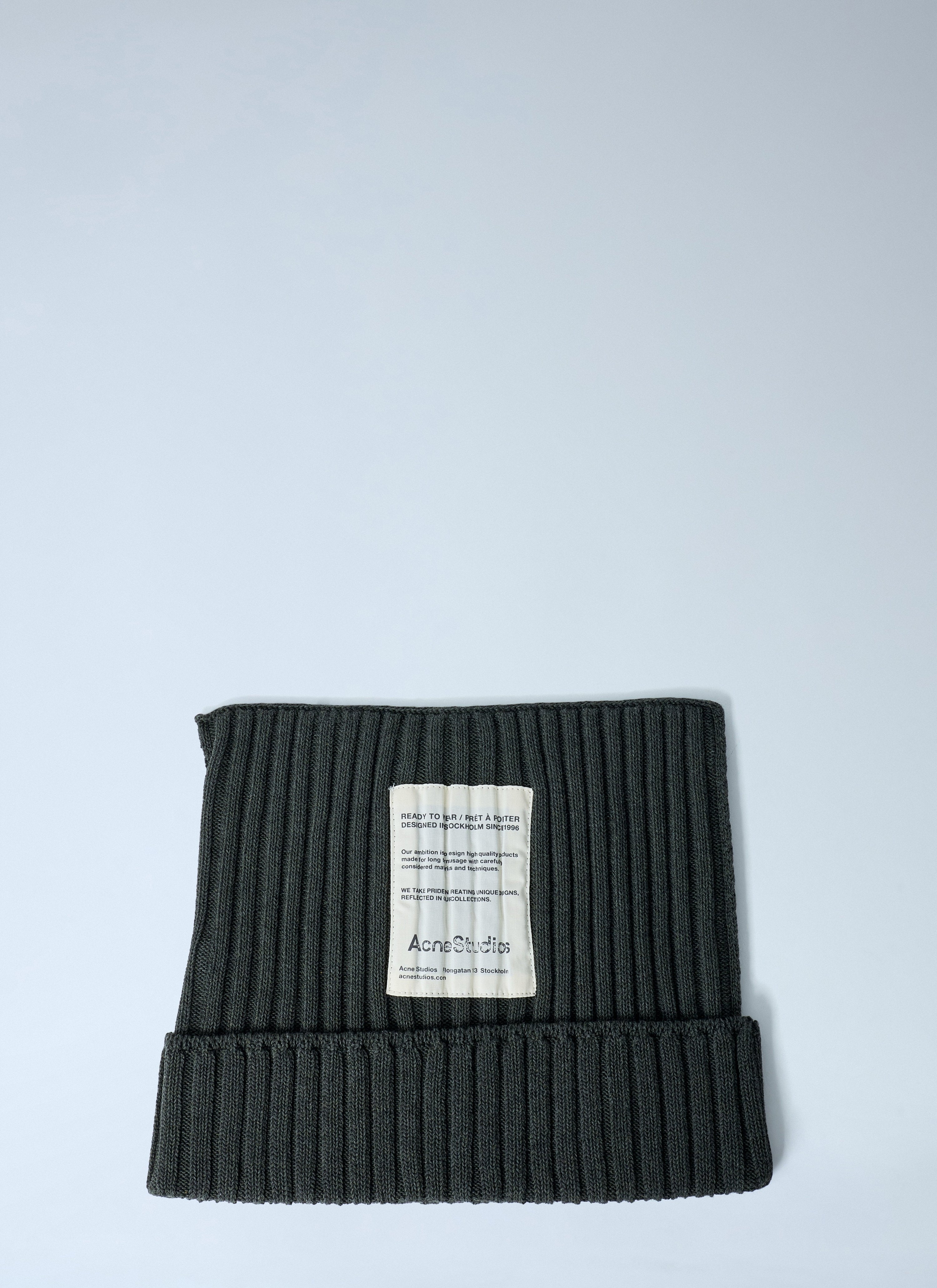 Ribbed square beanie hat