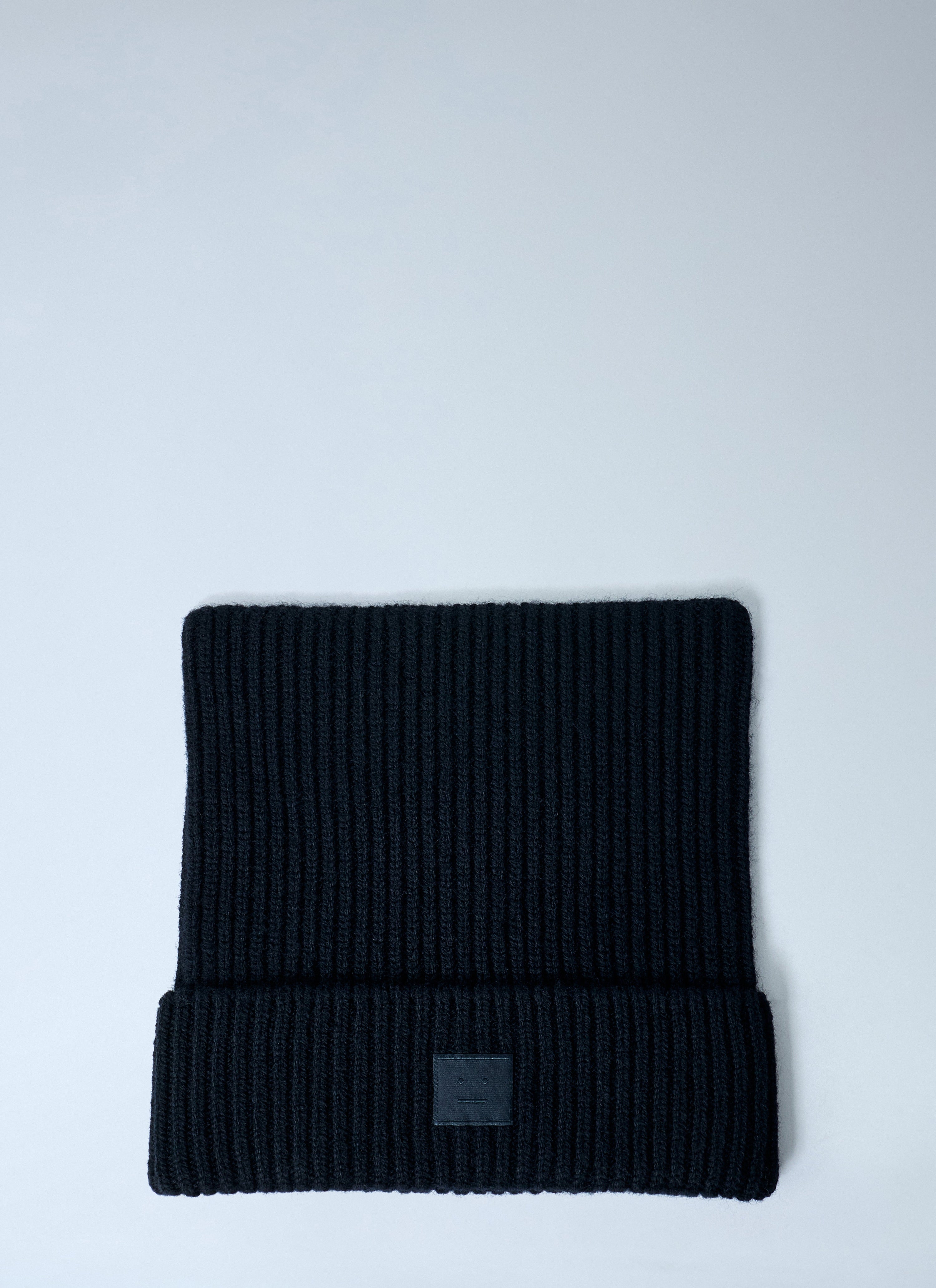 Face logo square beanie hat