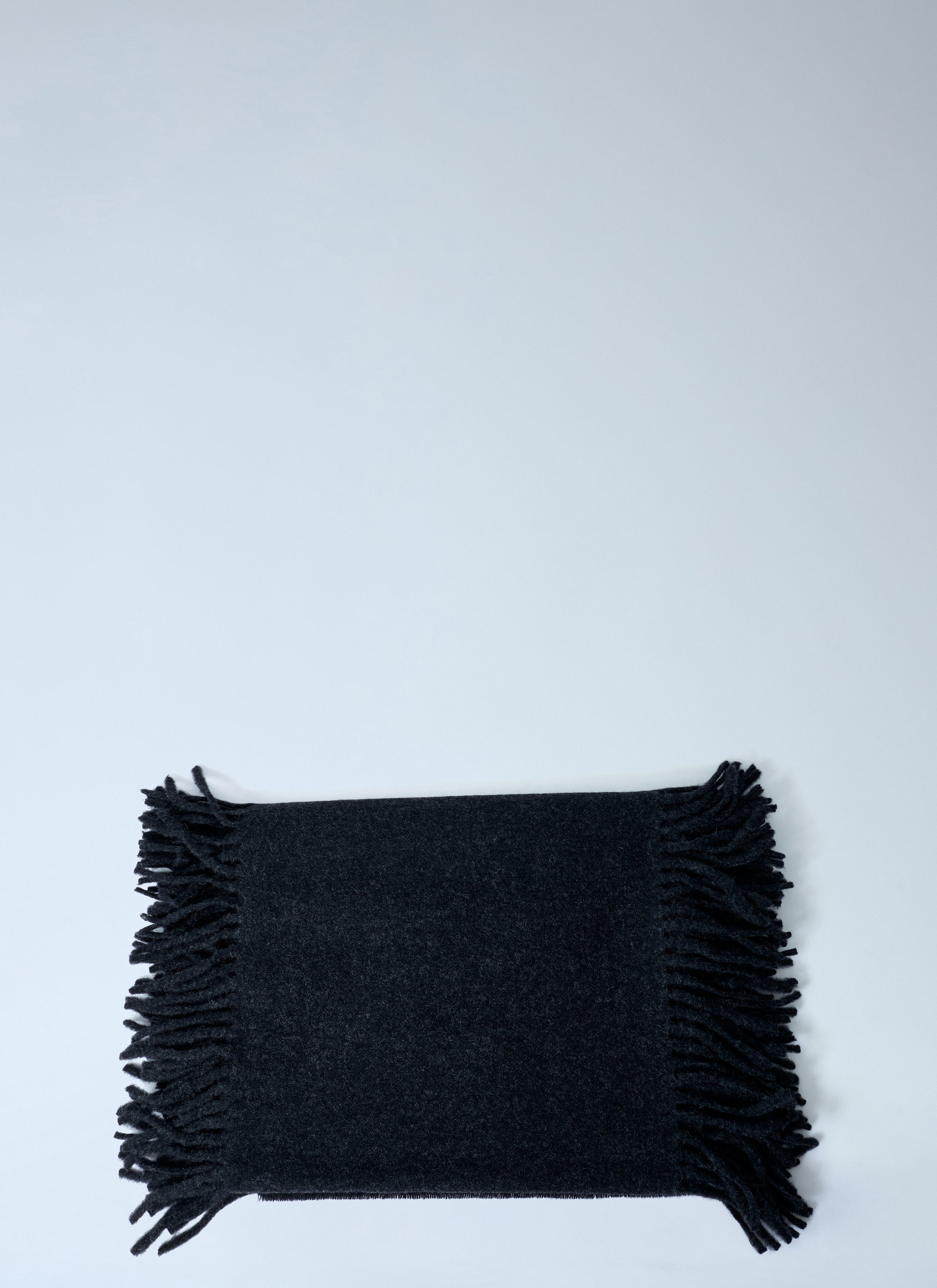 Fringe wool scarf