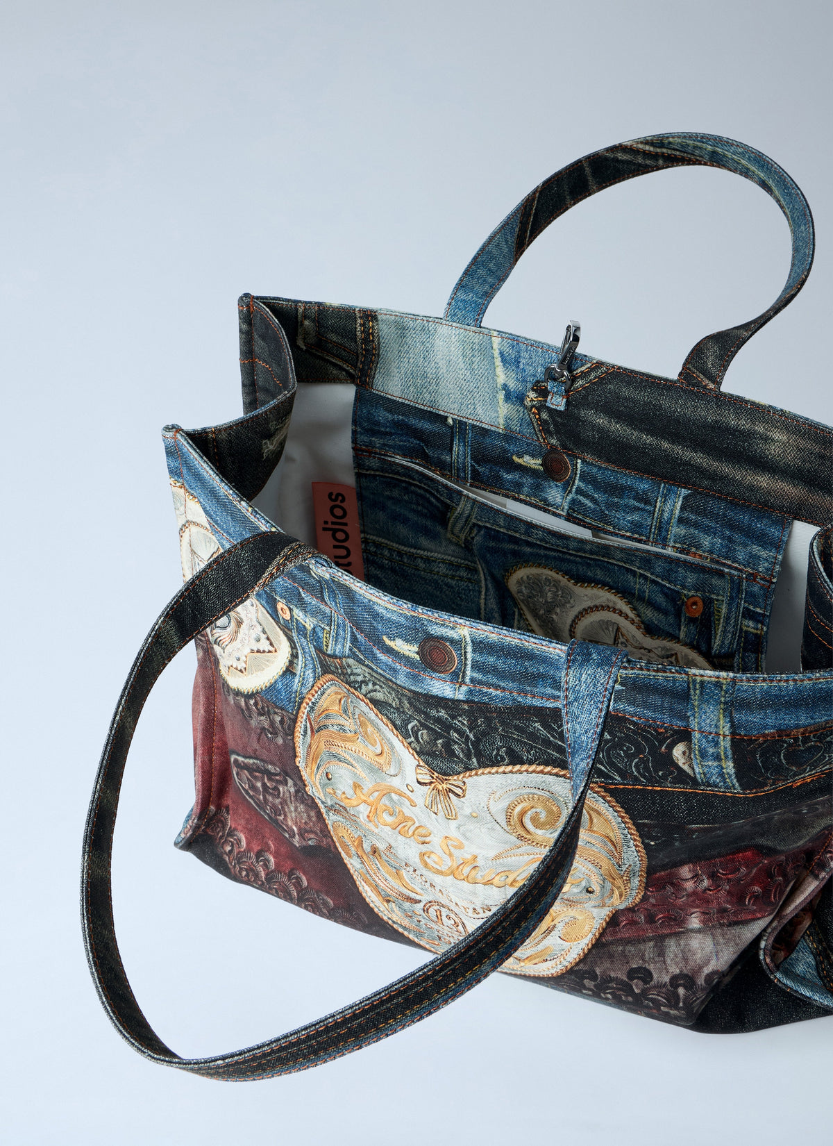 Logo shoulder tote bag