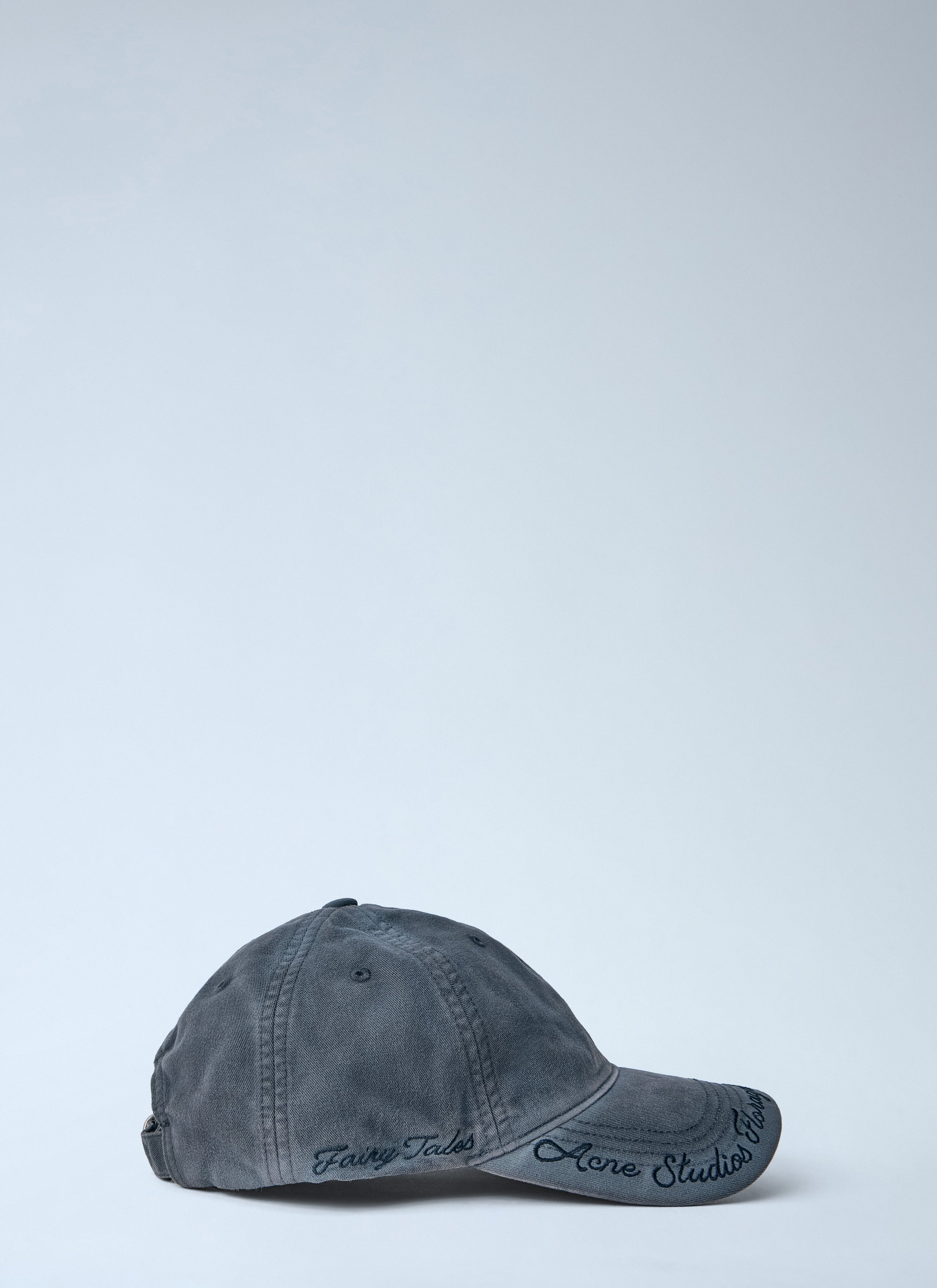 Logo baseball cap