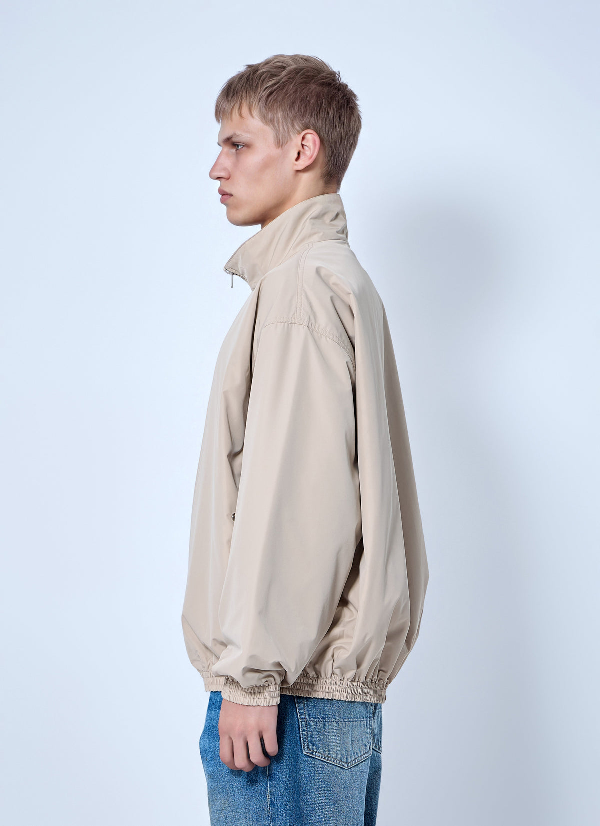 Reversible zip-up jacket