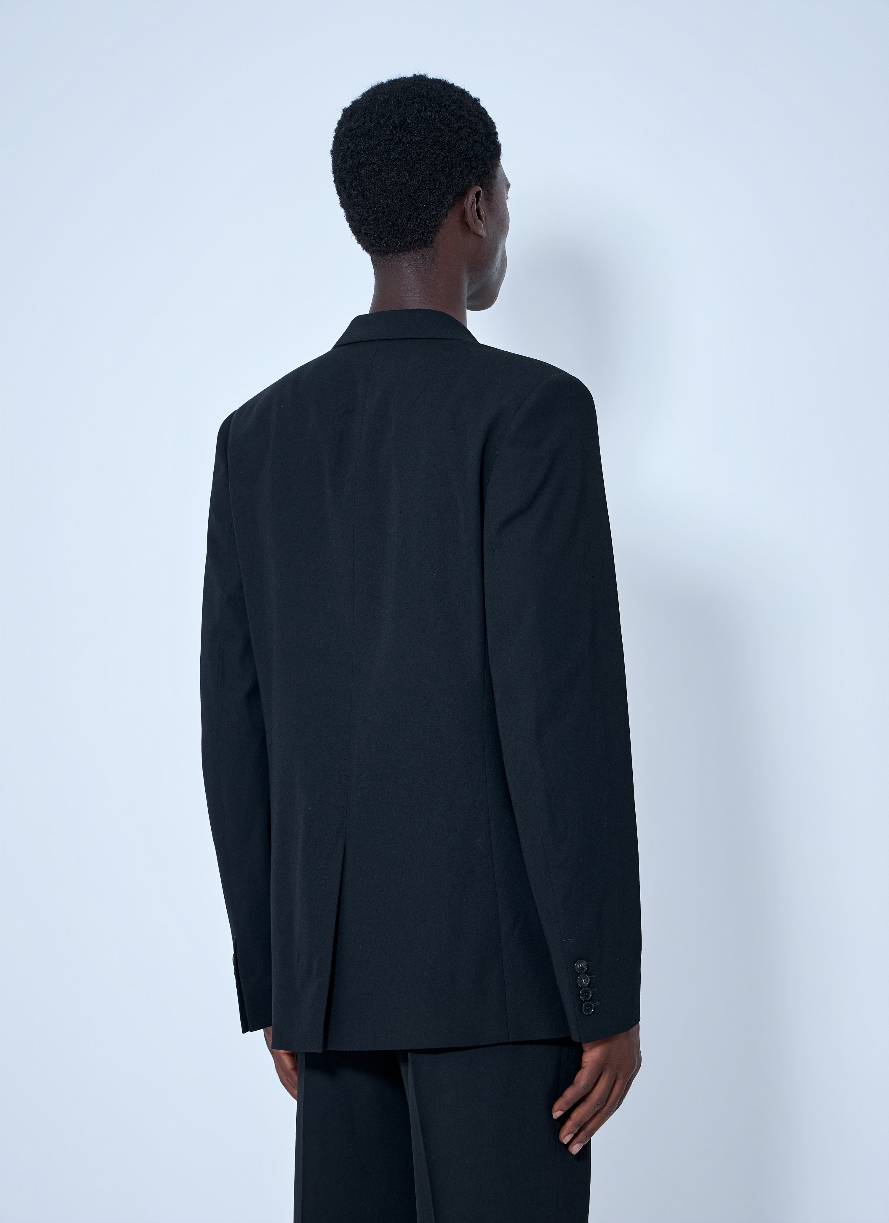Fitted suit jacket