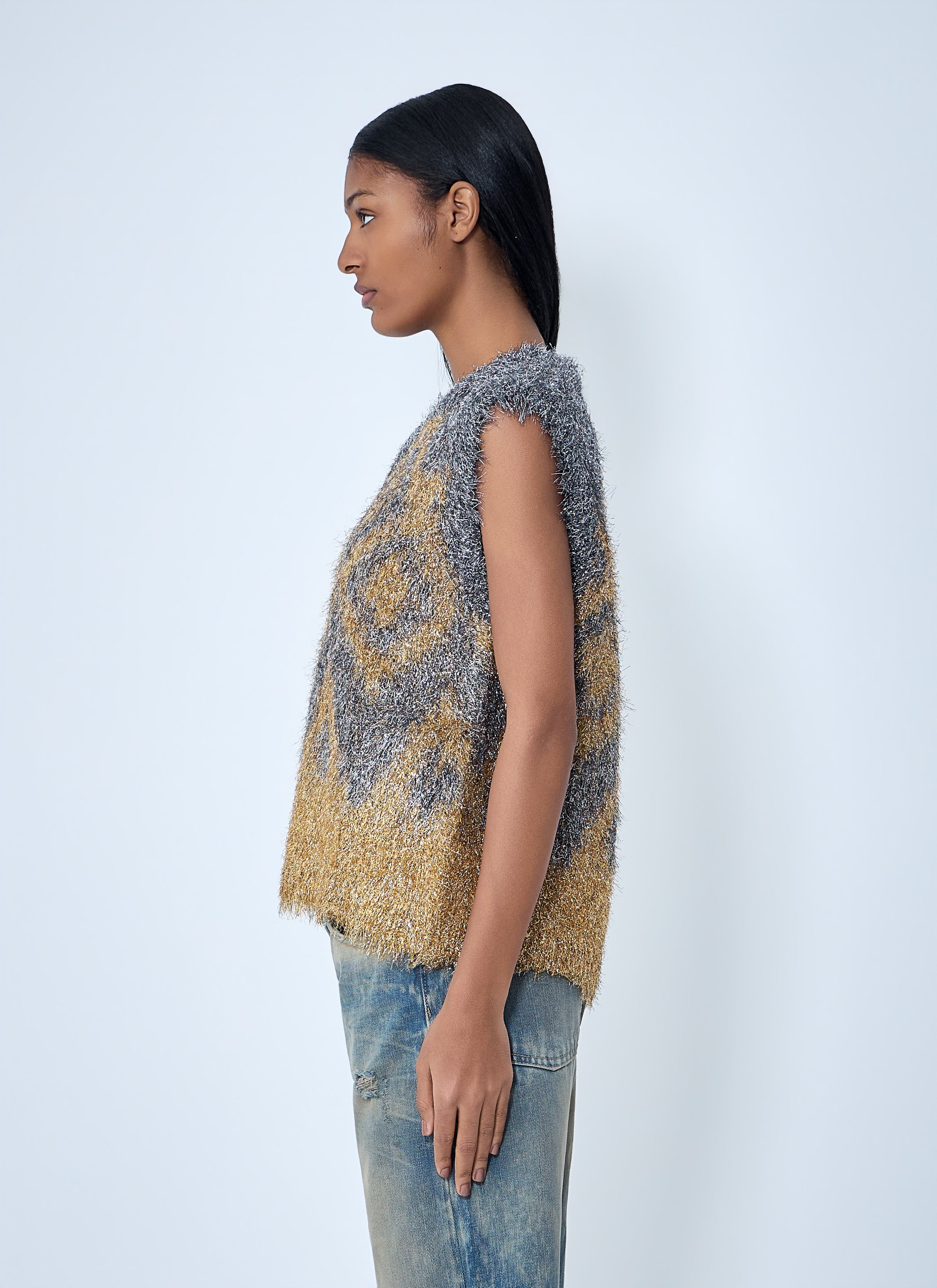 Textured sleeveless knit top