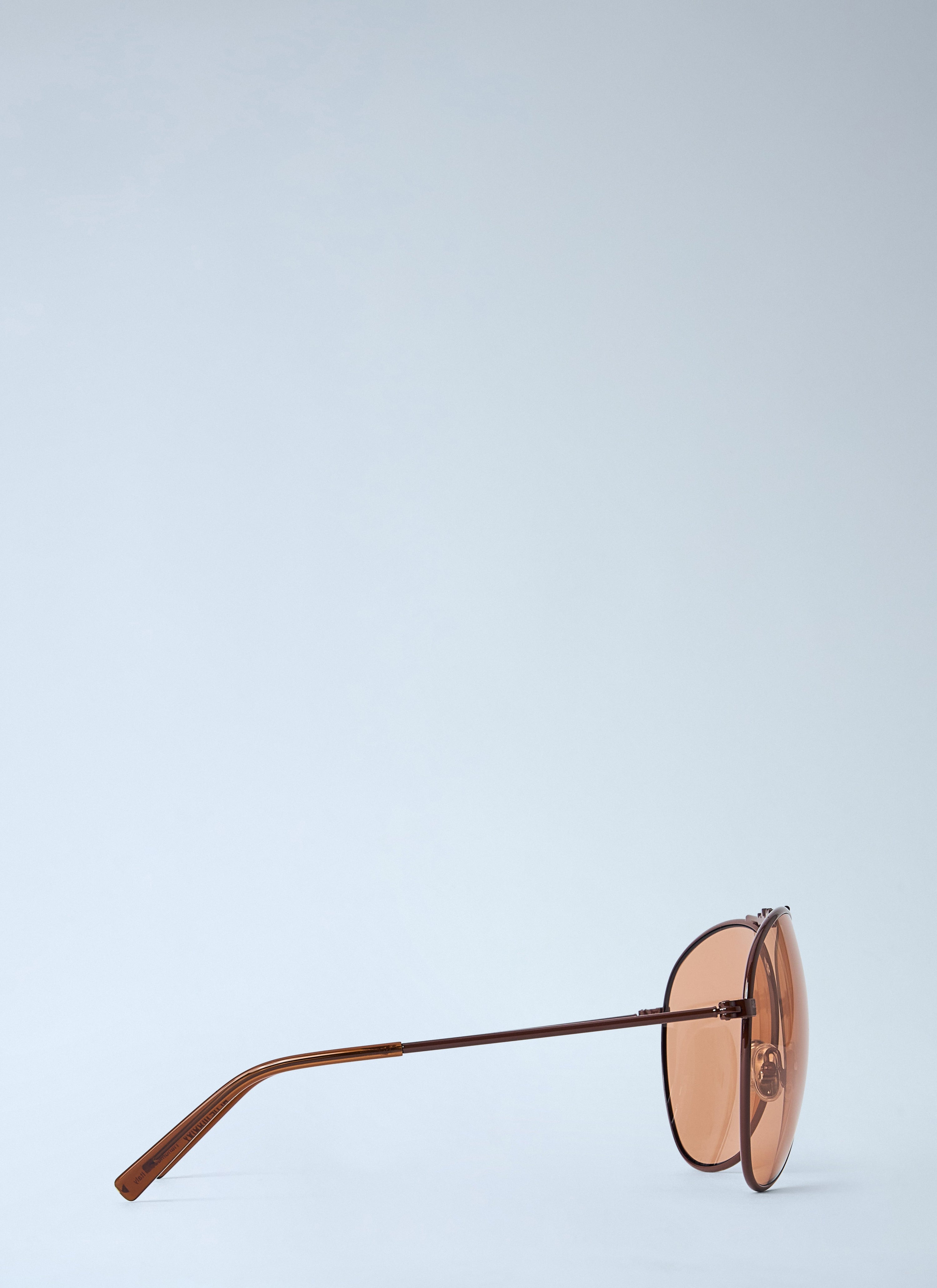 Metal aviator sunglasses