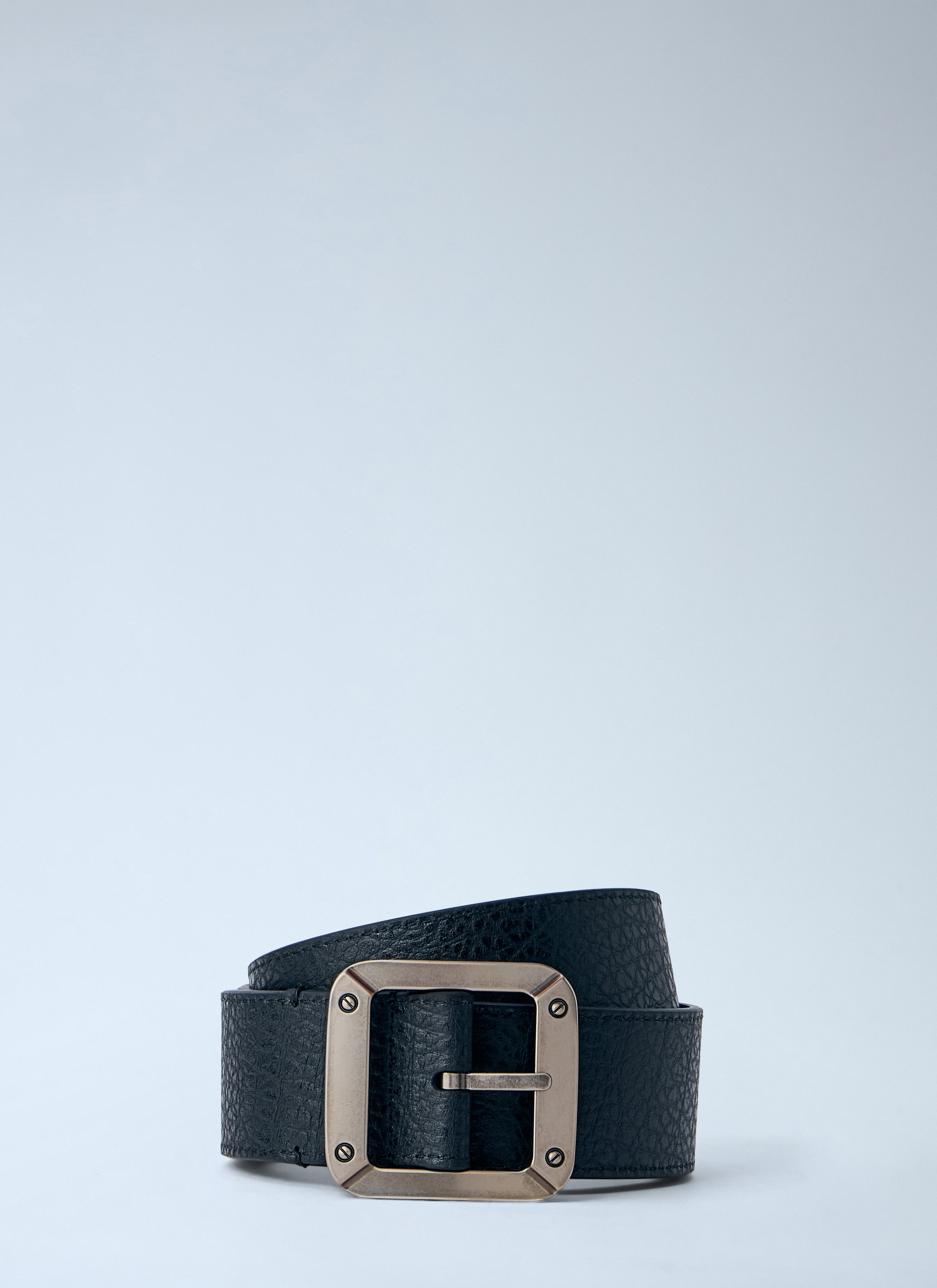 Textured reversible leather belt
