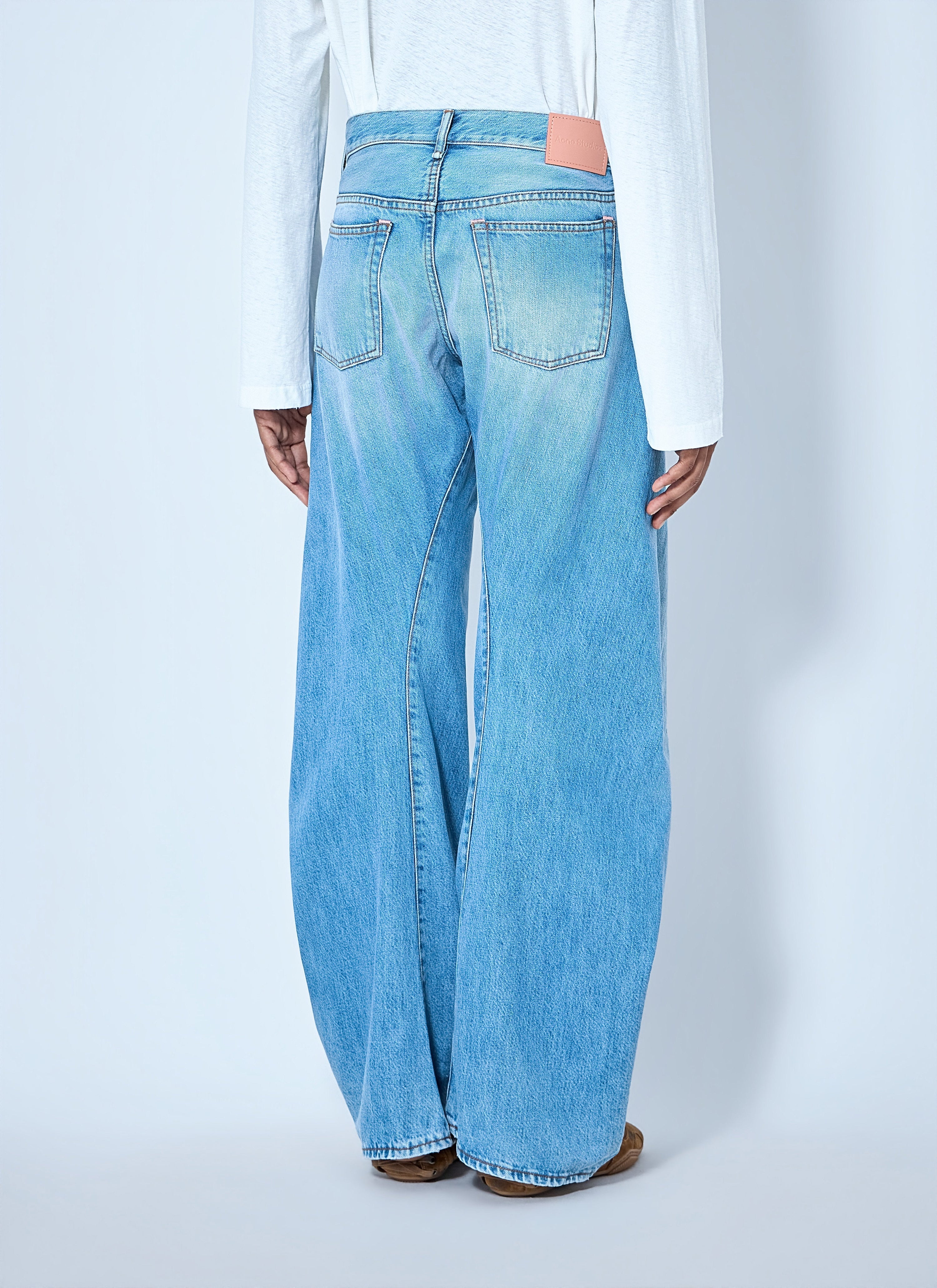 2006f distressed wide leg jeans