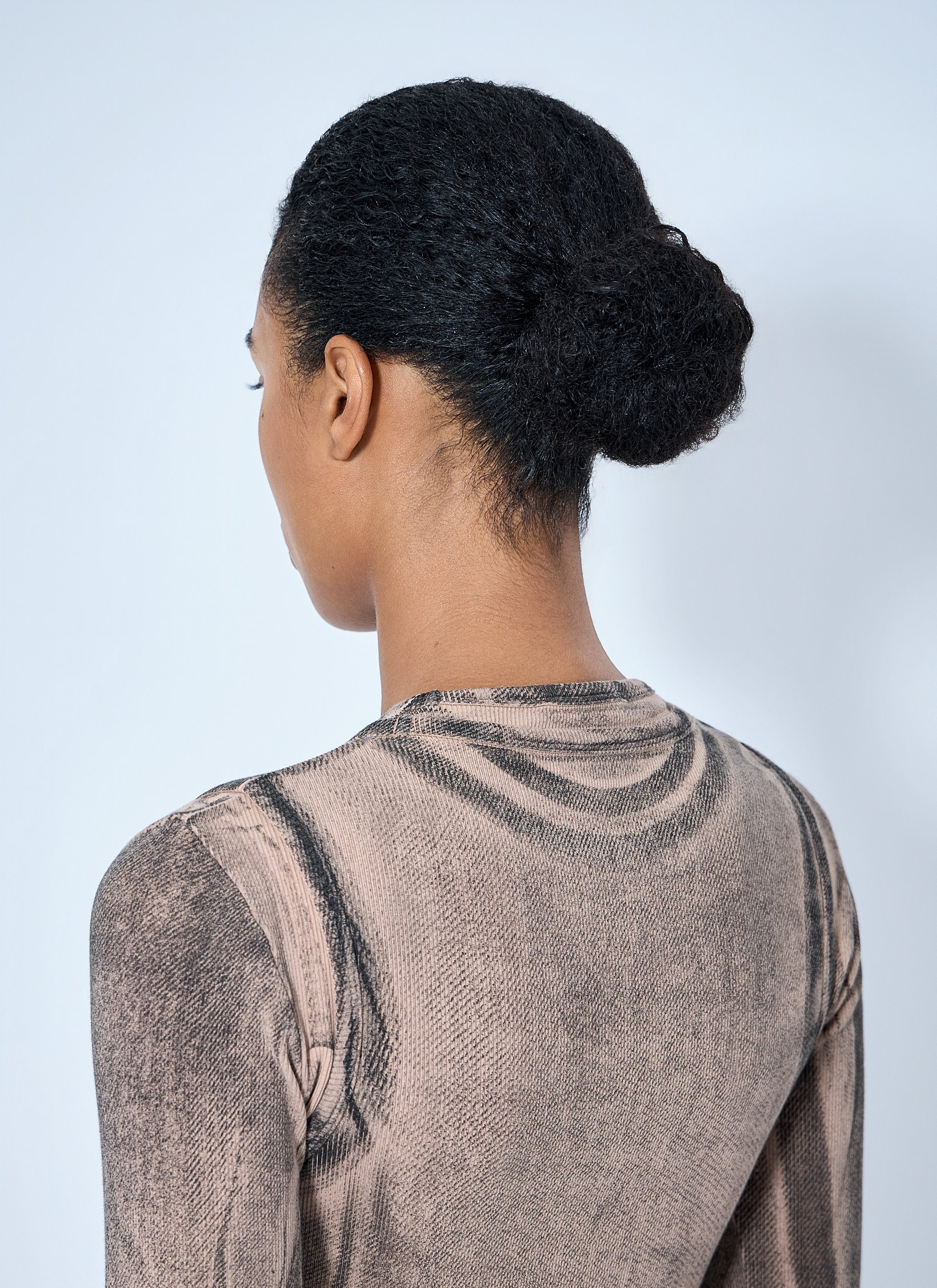 Long sleeve logo top