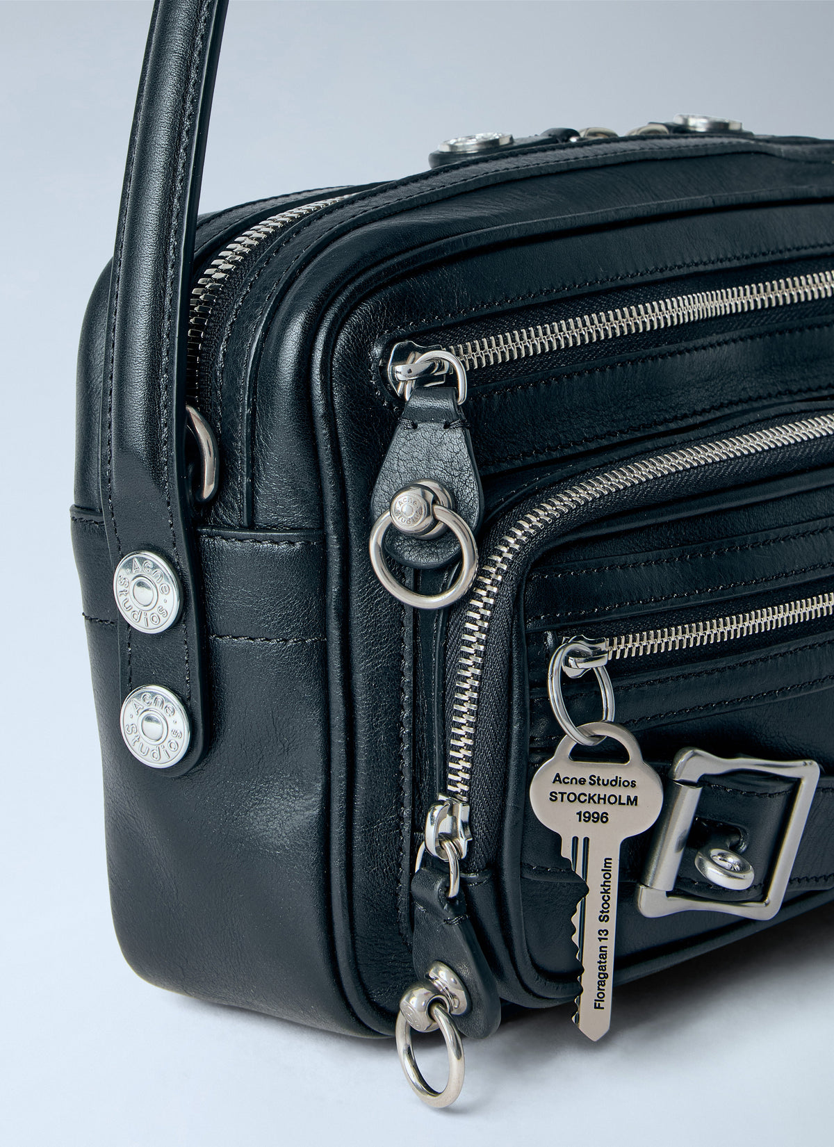 Camero party belts shoulder bag