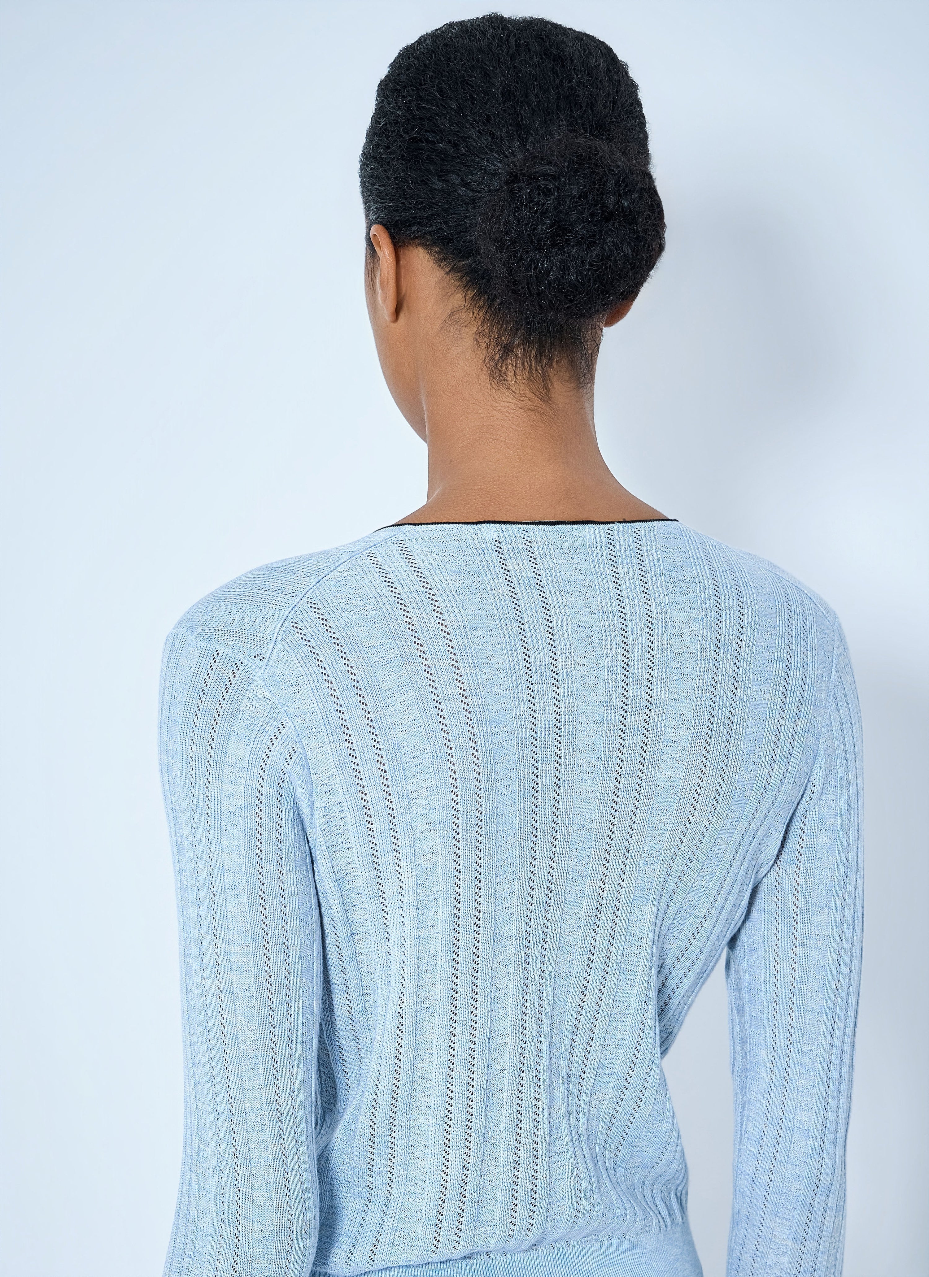 Ribbed cardigan with button fastening