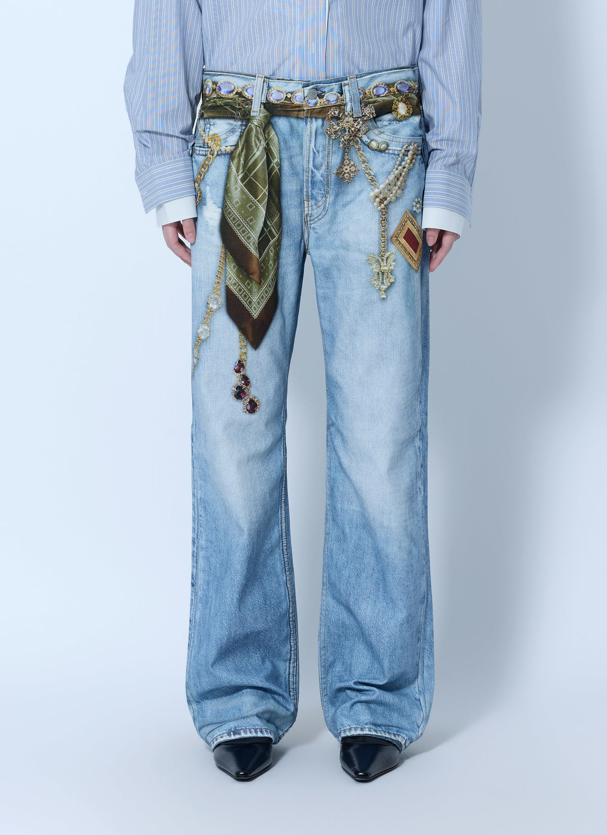 Trompe-l'œil jewellery jeans
