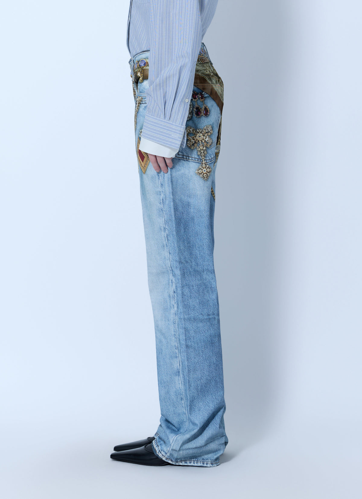 Trompe-l'œil jewellery jeans