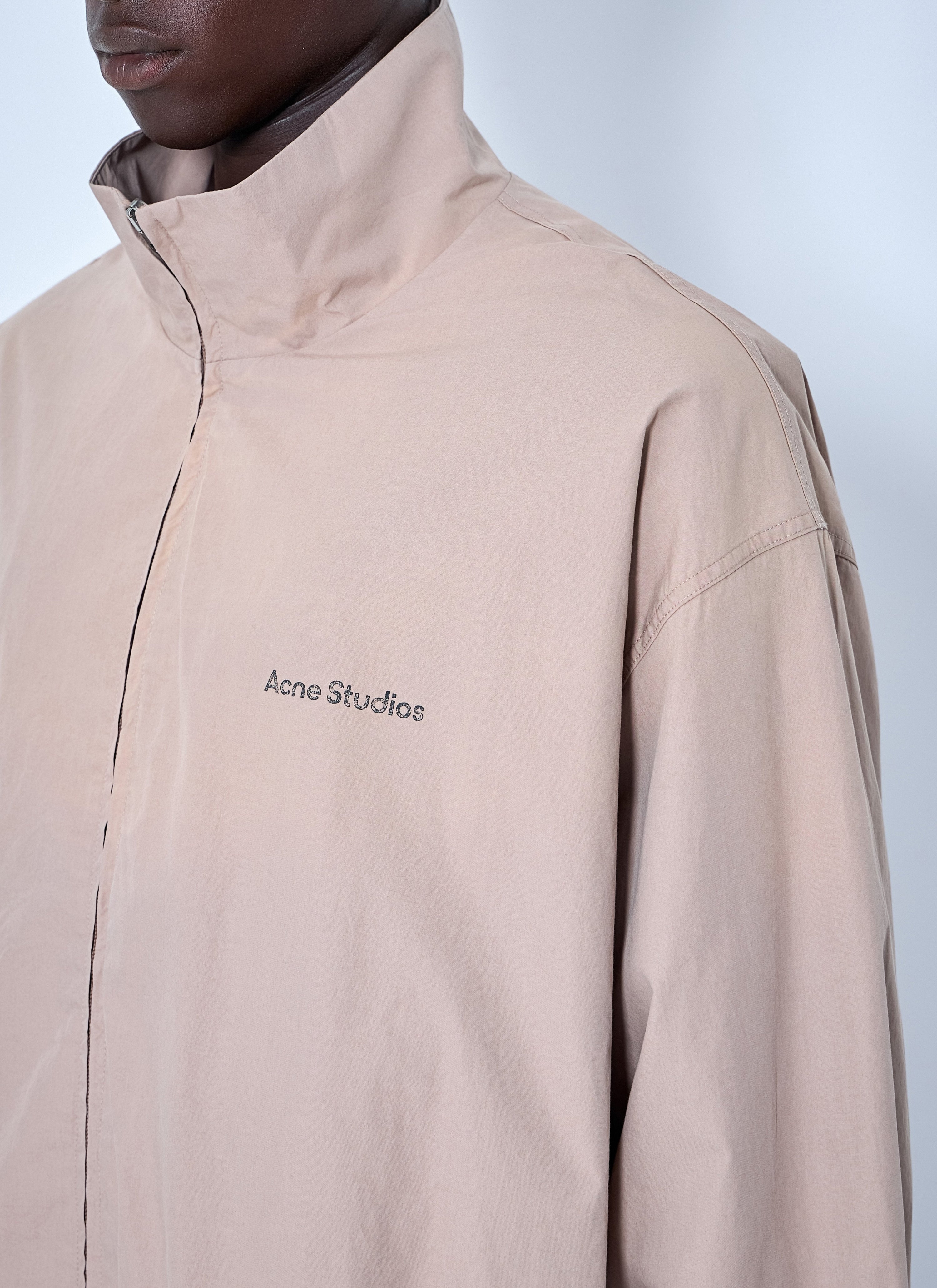 Logo printed zip-up jacket