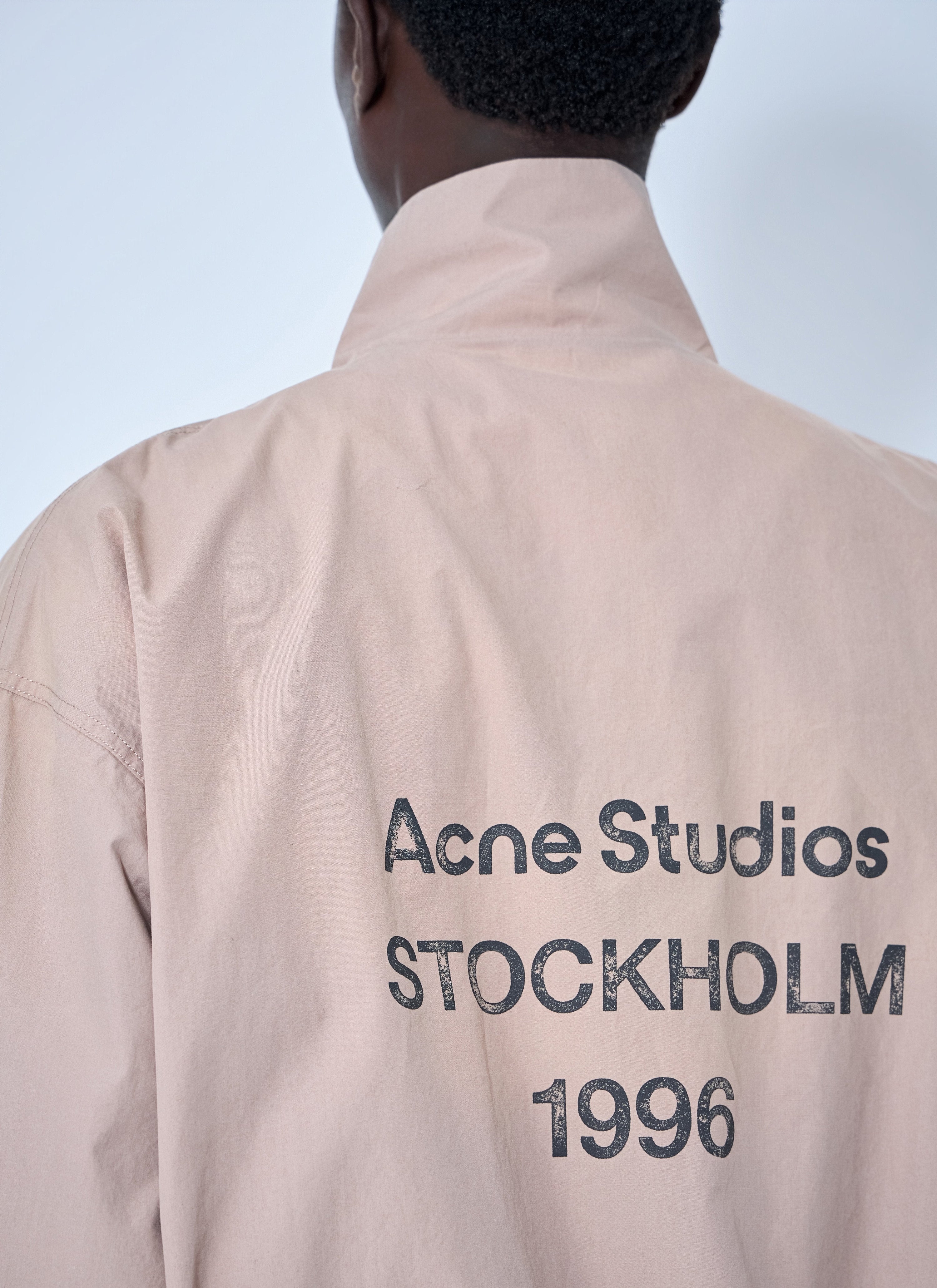 Logo printed zip-up jacket