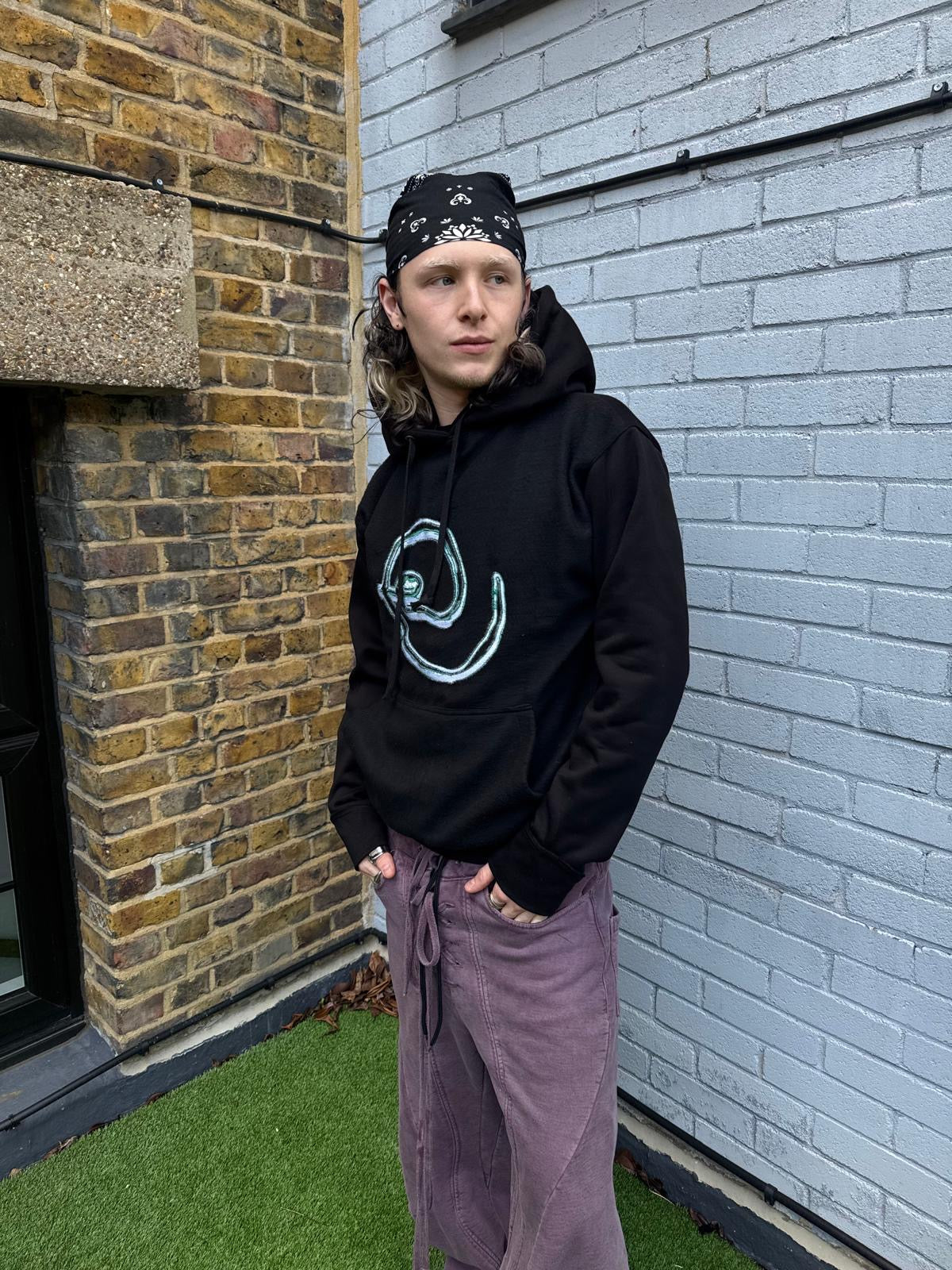 Embroidered spiral hoodie green/white