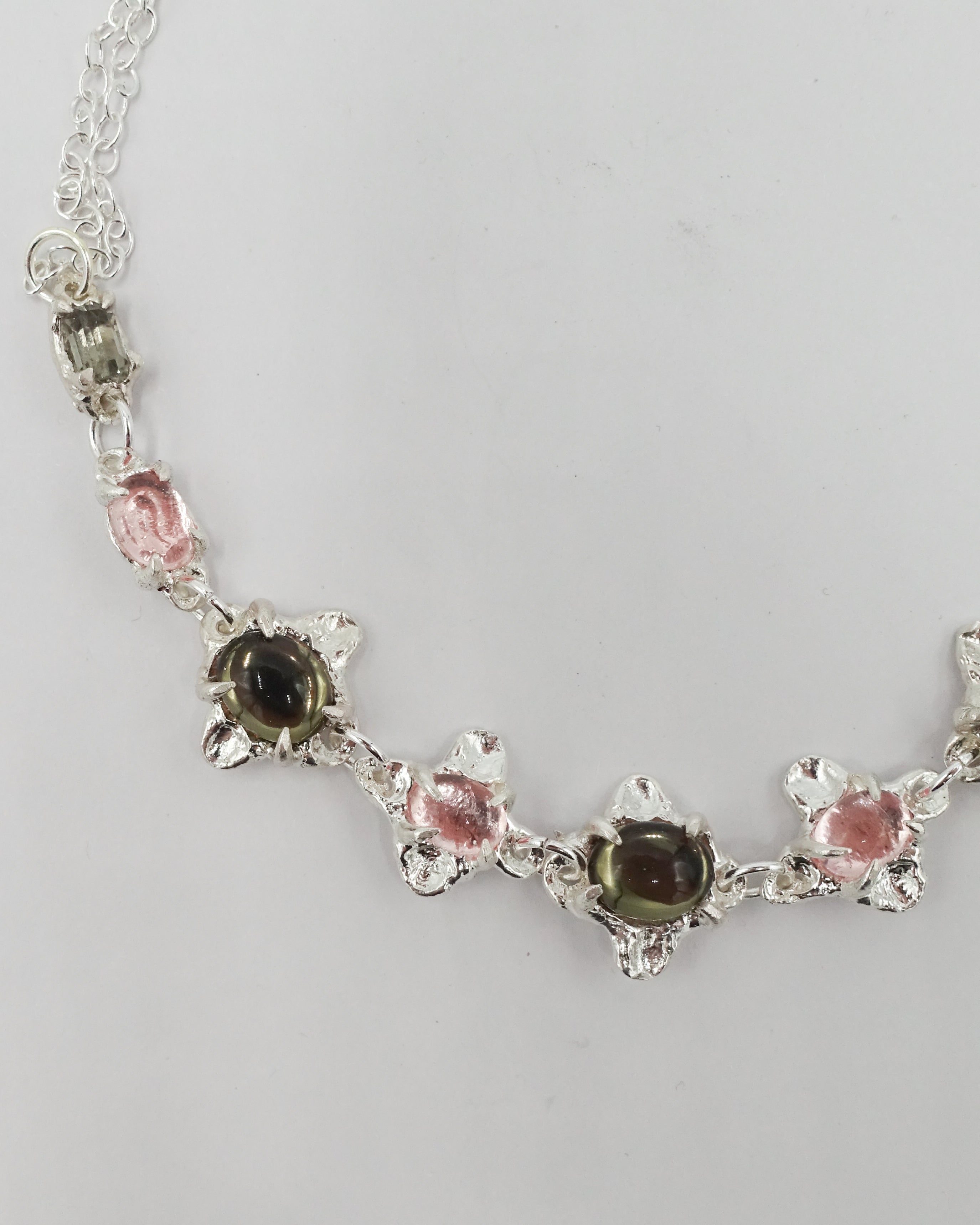 Orpheum collar
